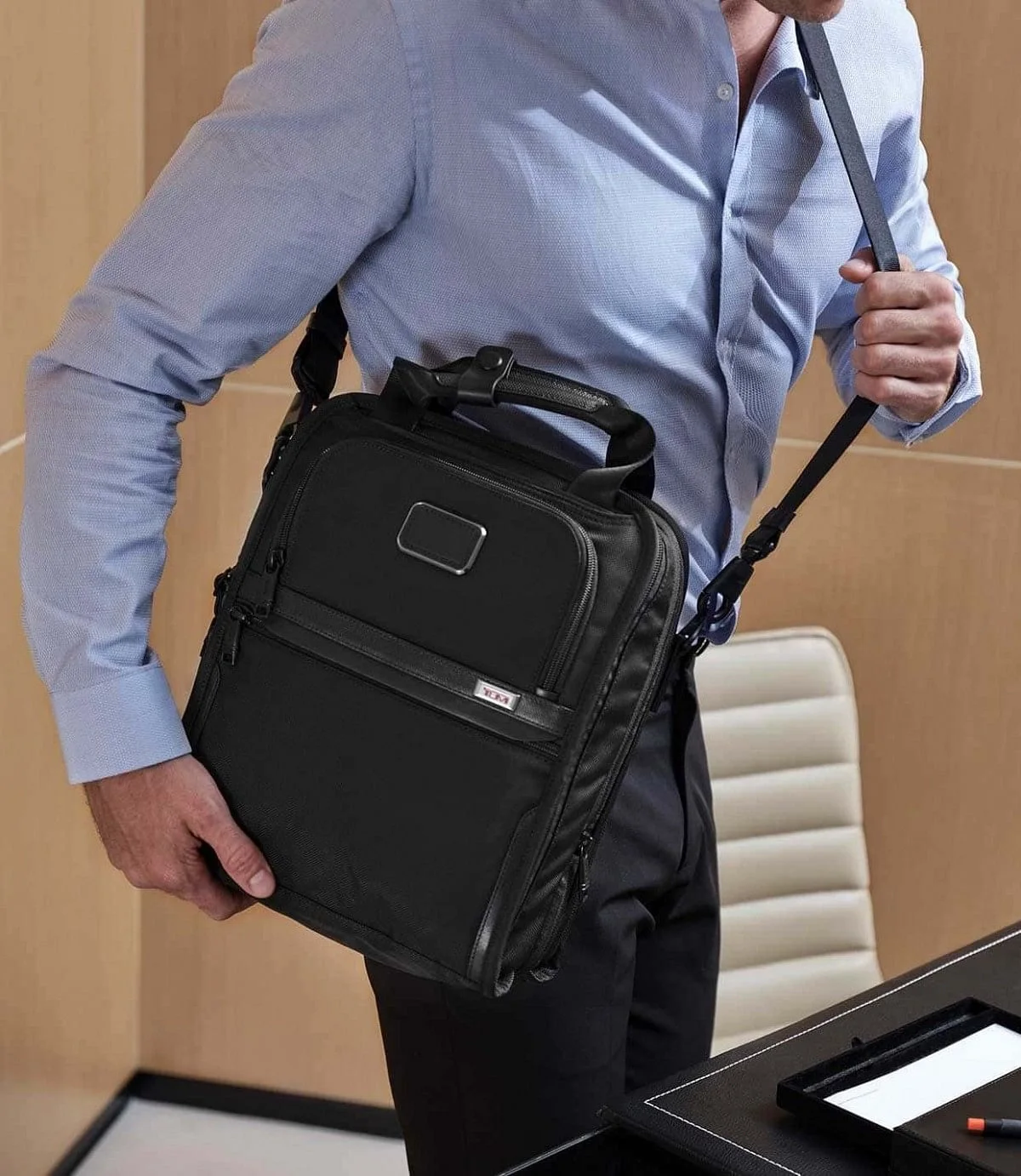 Tumi | Medium Travel Tote Crossbody