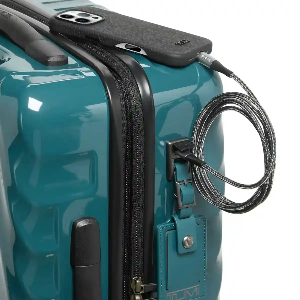 International Expandable 4 Wheeled Carry-On