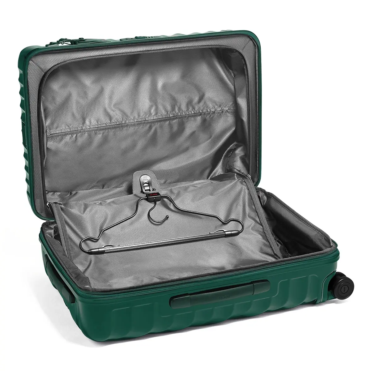 19 Degree Short Trip Expandable 4 Wheeled Packing Case
