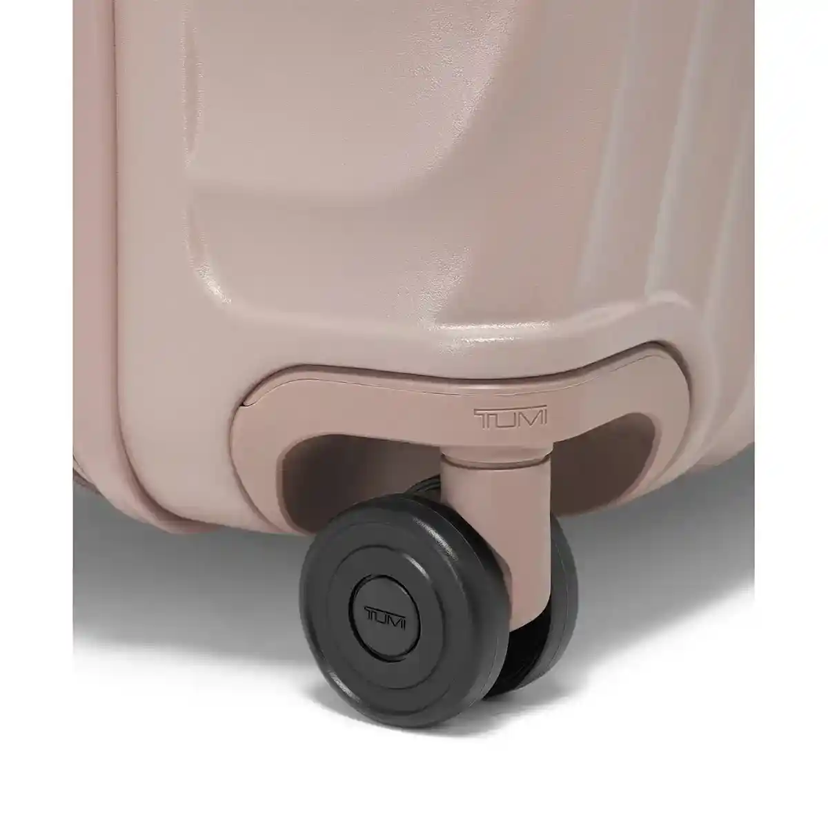 Short Trip Expandable 4 Wheeled Packing Case