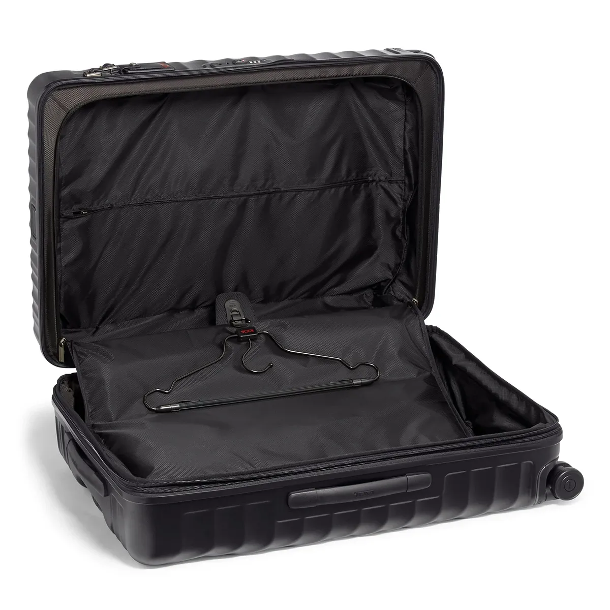 19 Degree Extended Trip Expandable 4 Wheeled Packing Case