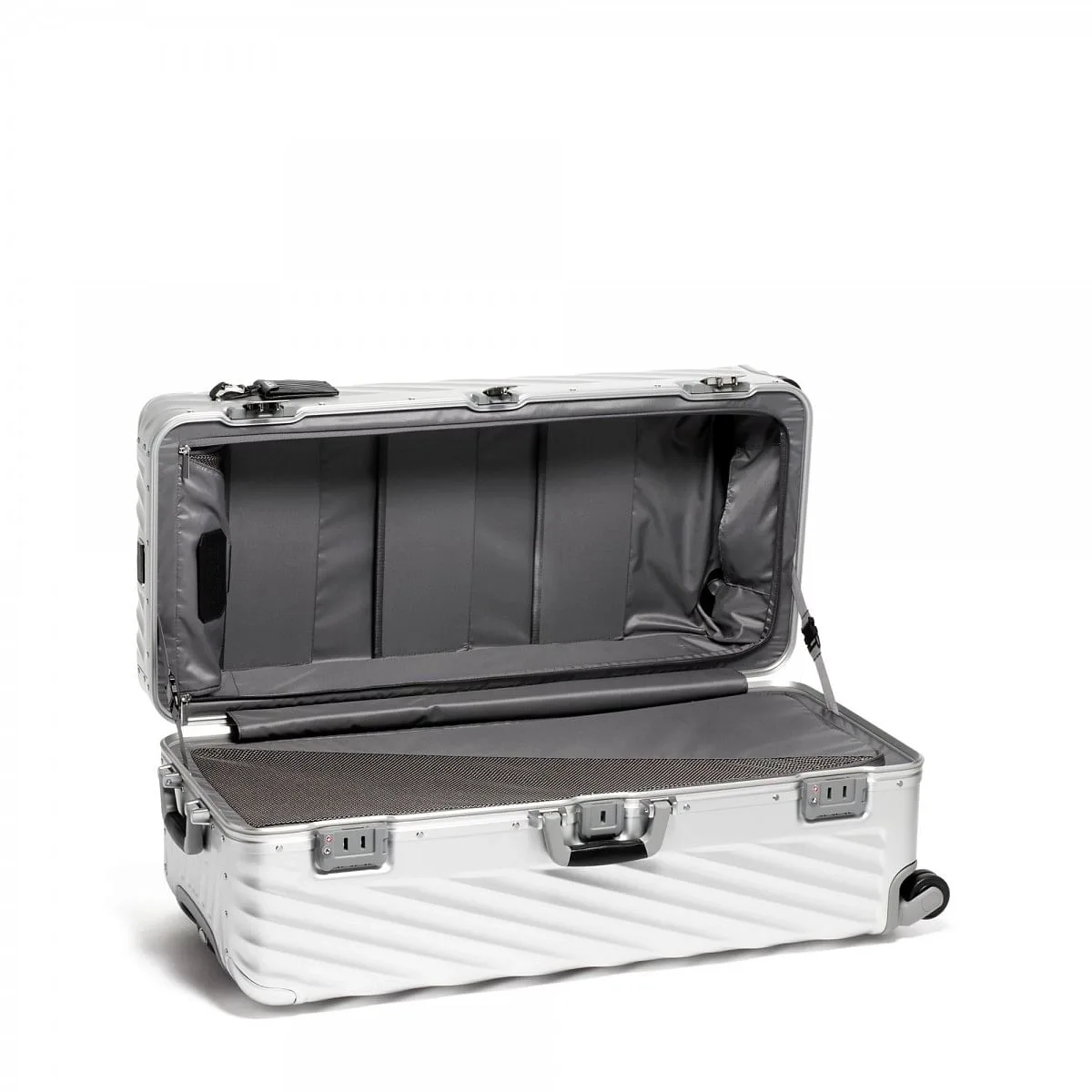 19 Degree Aluminium Rolling Trunk Checked Luggage