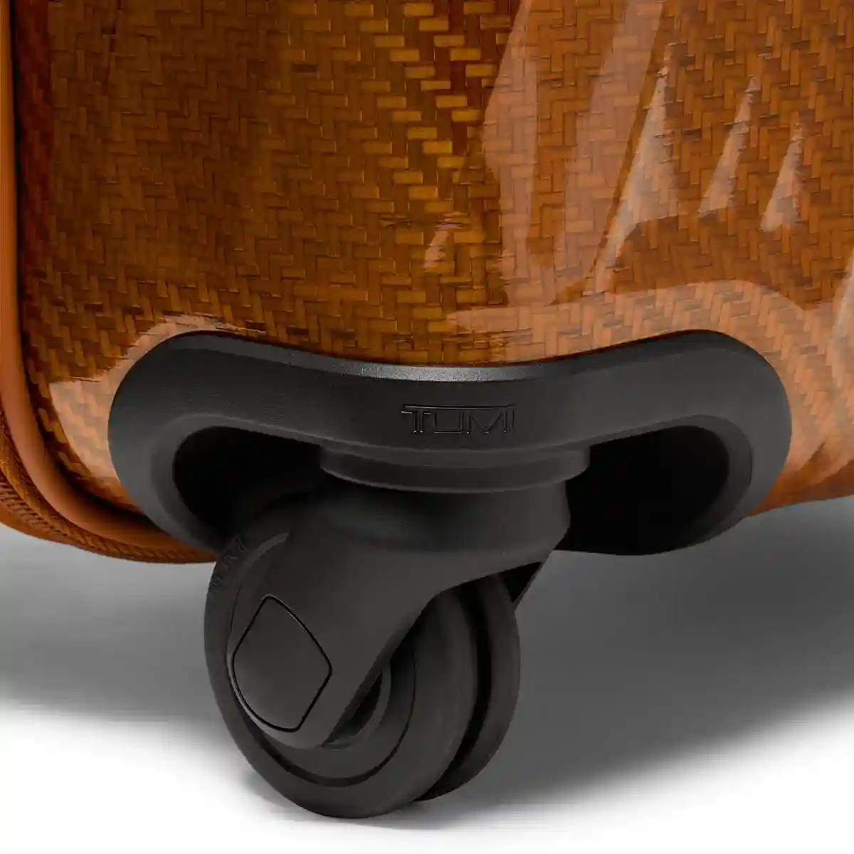 International 4 Wheeled Carry On