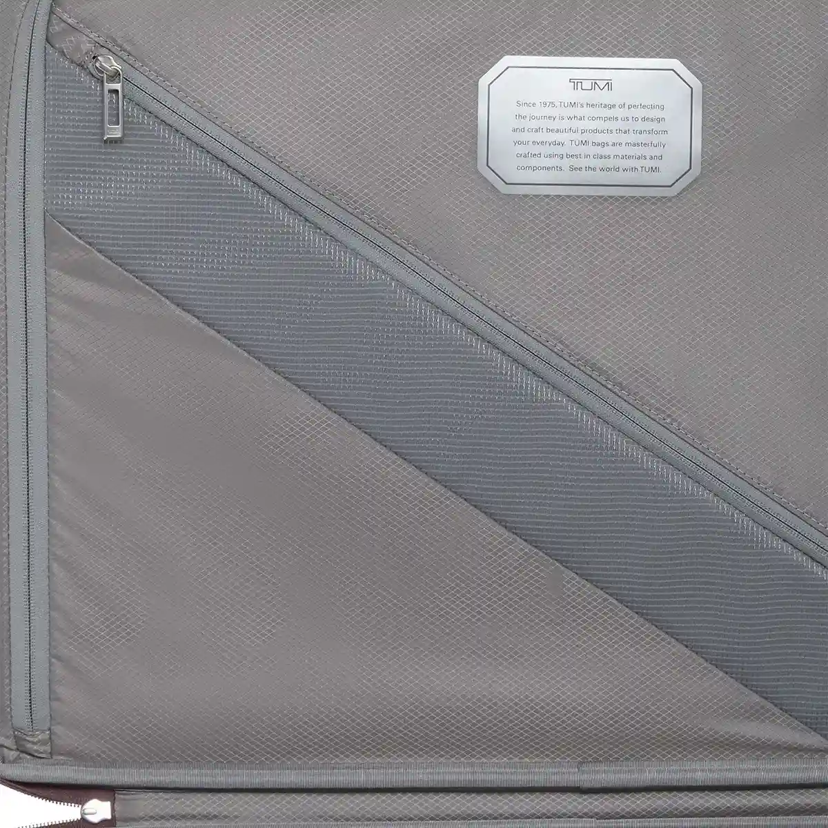 Short Trip 4 Wheeled Packing Case