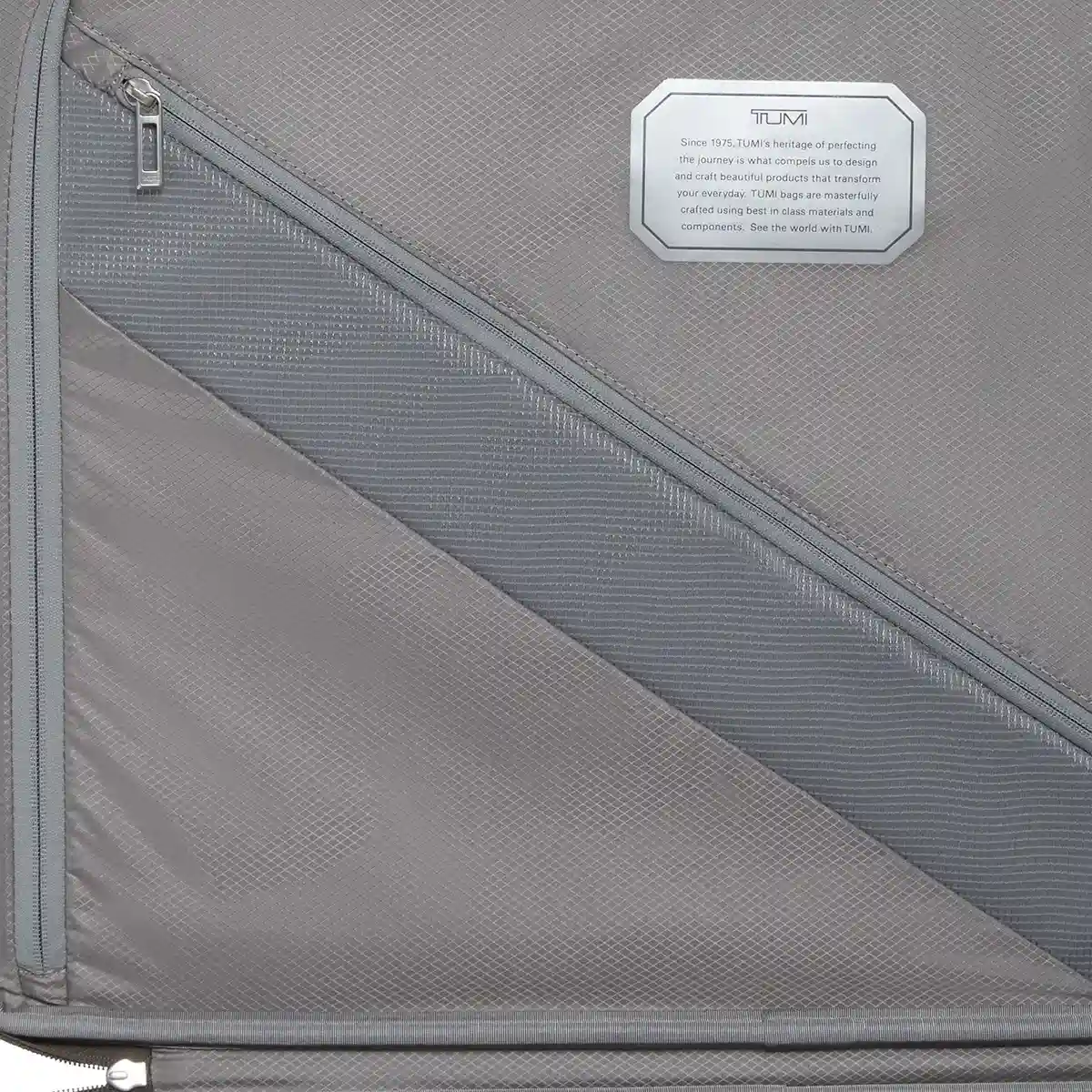 Short Trip 4 Wheeled Packing Case