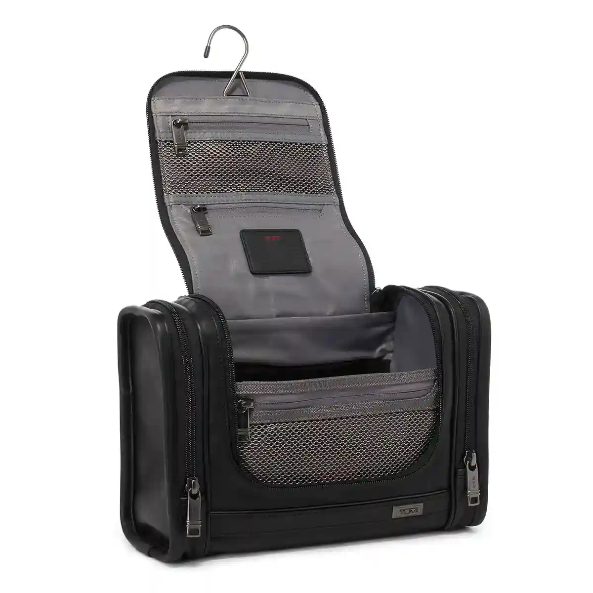 Hanging Travel Kit