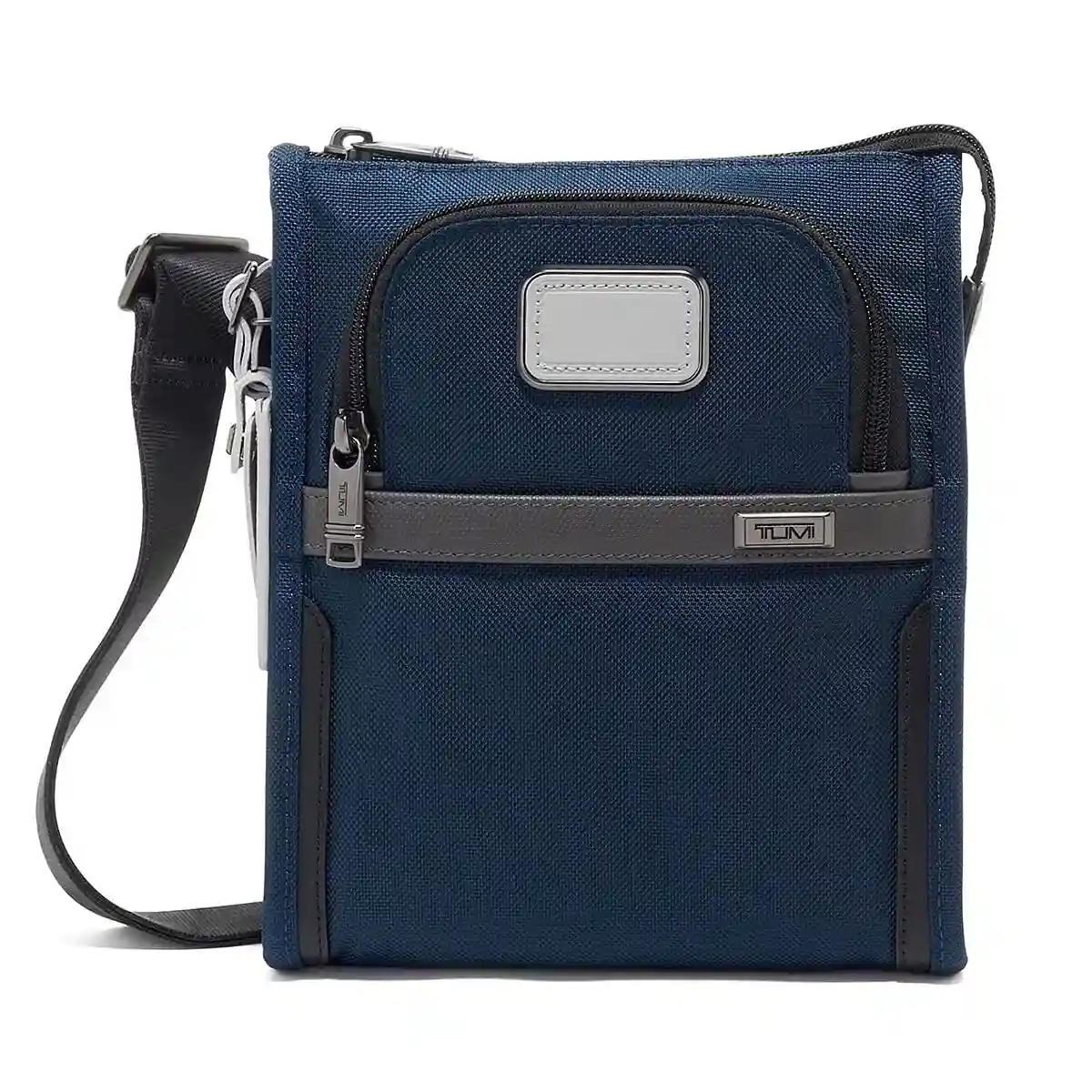 https://cdn.fynd.com/v2/falling-surf-7c8bb8/fyprod/wrkr/products/pictures/item/free/original/tumi/1173451602/0/acr8Quz8SC-410341770001_1_3490.webp