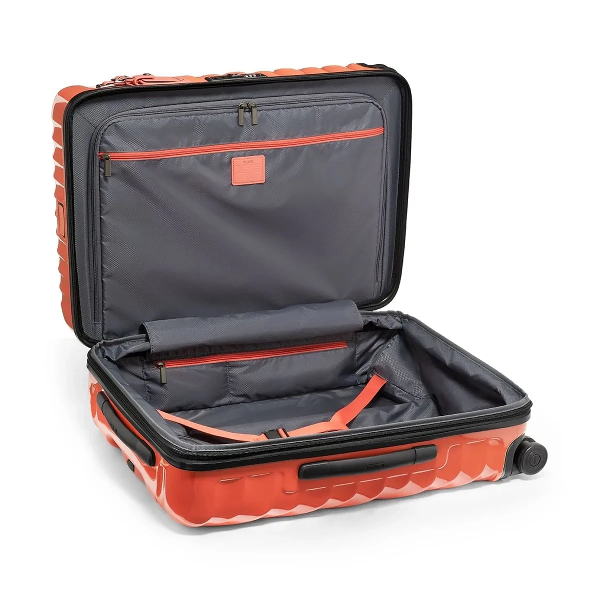 19 Degree Short Trip Expandable 4 Wheeled Packing Case