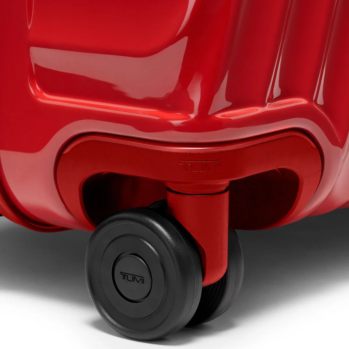 19 Degree Extended Trip Expandable 4 Wheeled Packing Case