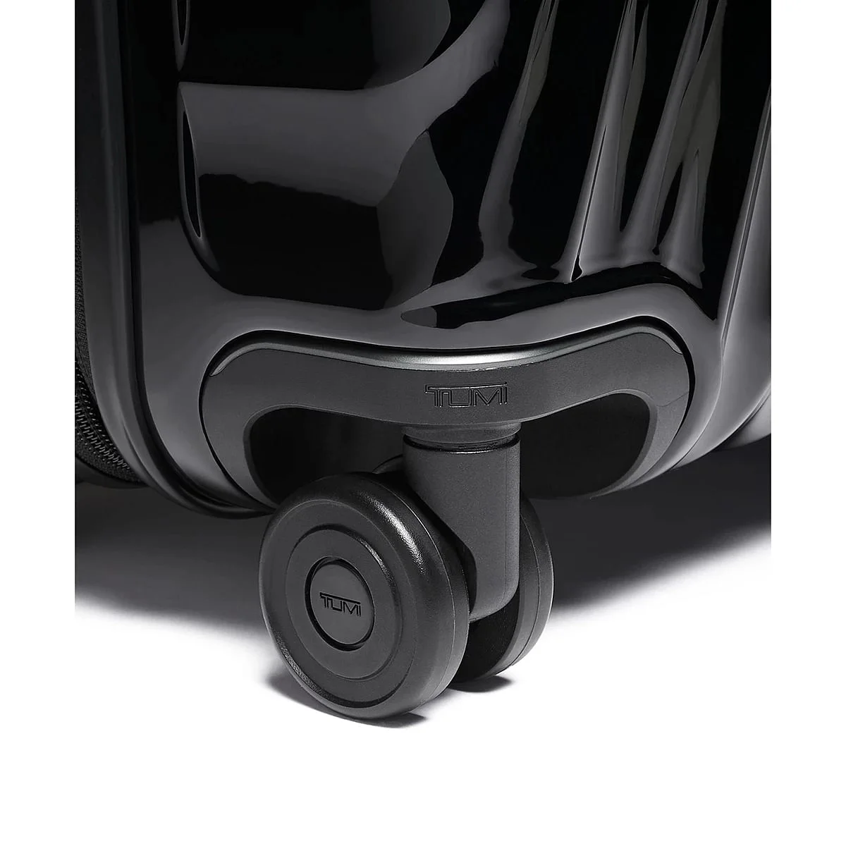 19 Degree Worldwide Trip 4 Wheel Packing Case