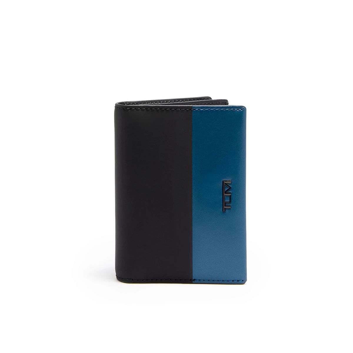https://cdn.fynd.com/v2/falling-surf-7c8bb8/fyprod/wrkr/products/pictures/item/free/original/tumi/1423861880/1/nylFiFSBGX-410309923001_2_5644.webp