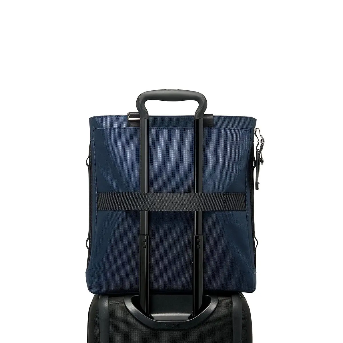 TUMI トートバッグ　ネイビー「LIAISON」 Liaison Tote | Tumi US