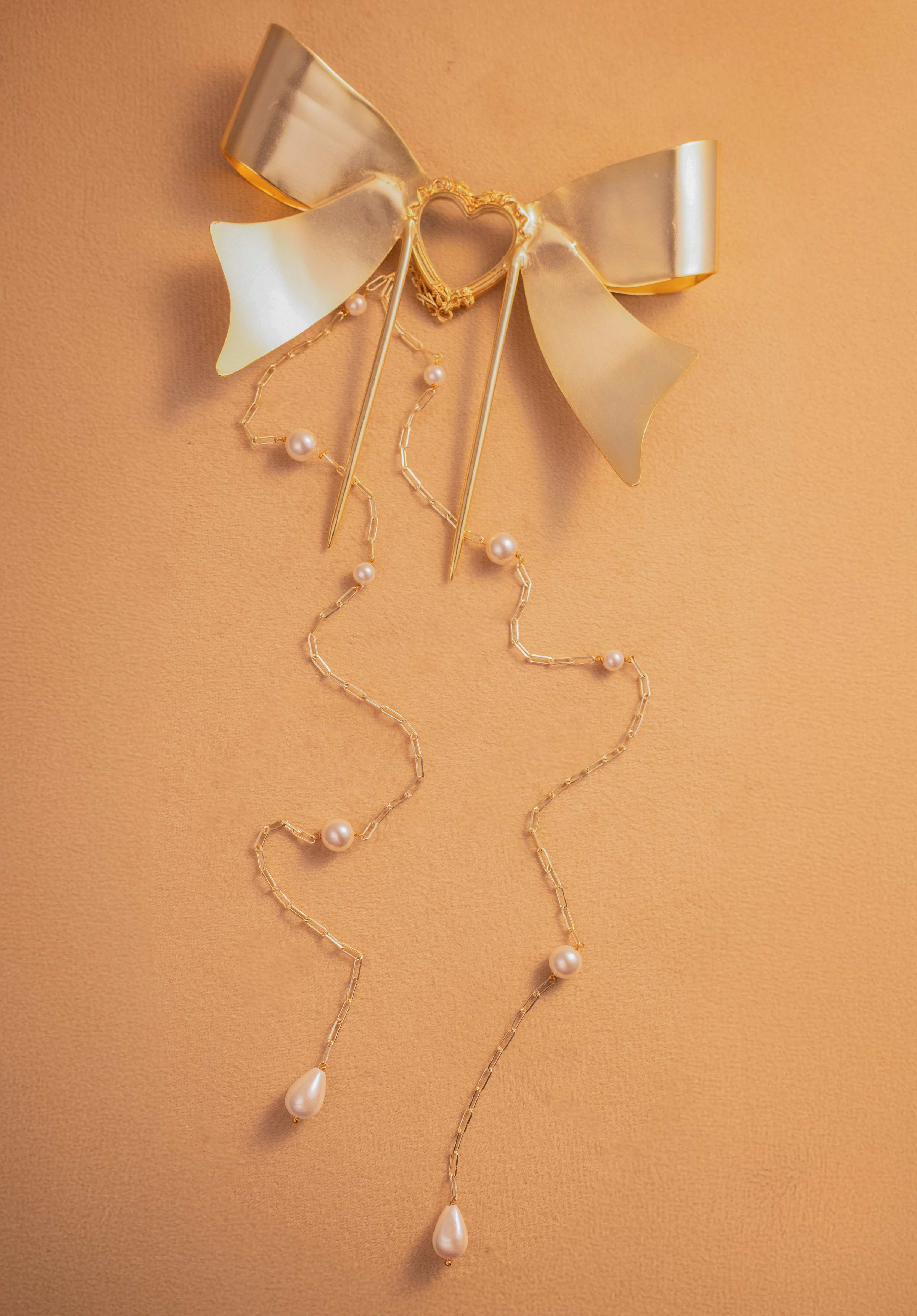 Treasure Heart Bow for Hair