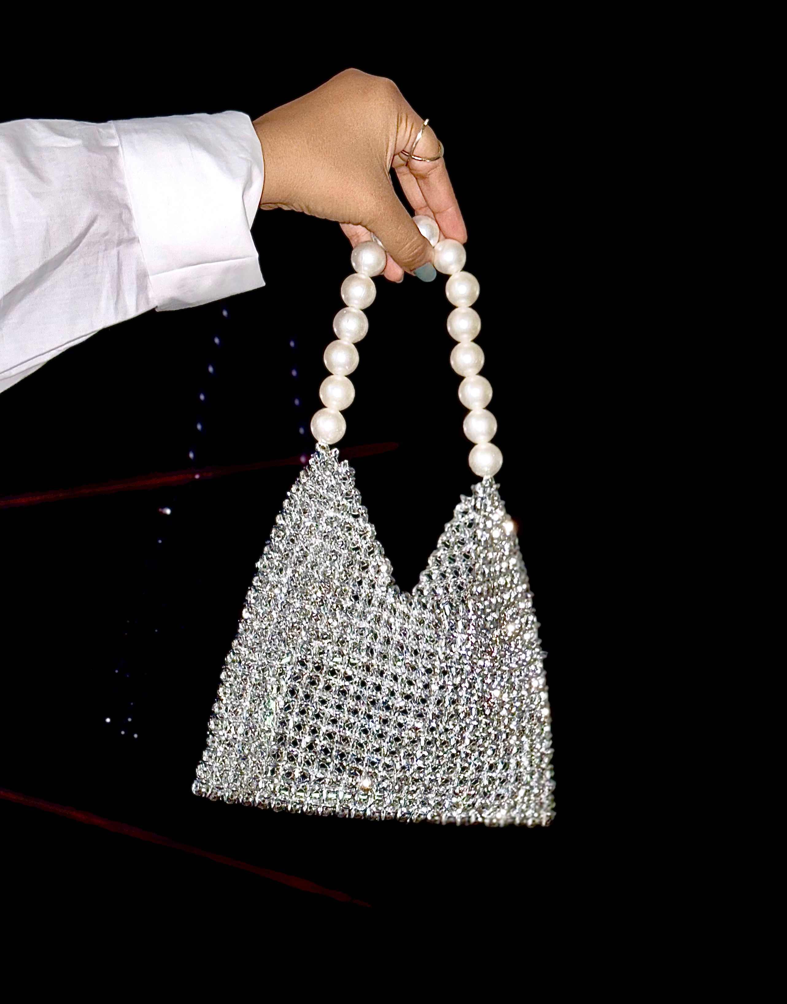 Shiny Silver Bag With Pearl Handle (Big)