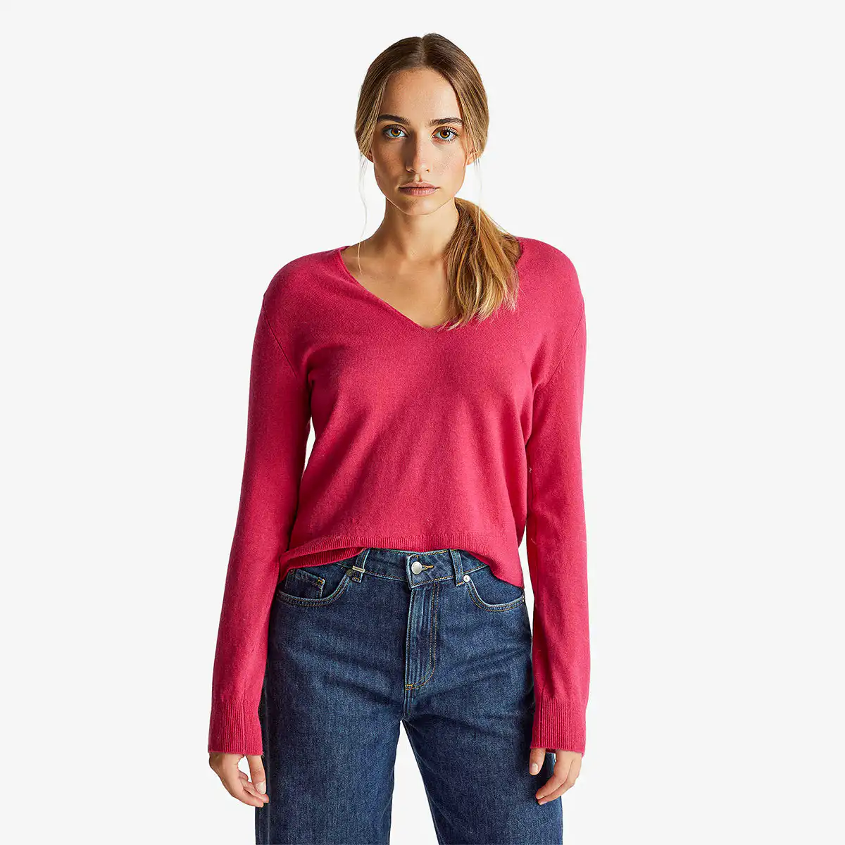 Woman Fuchsia V-Neck Sweater In Pure Merino Wool