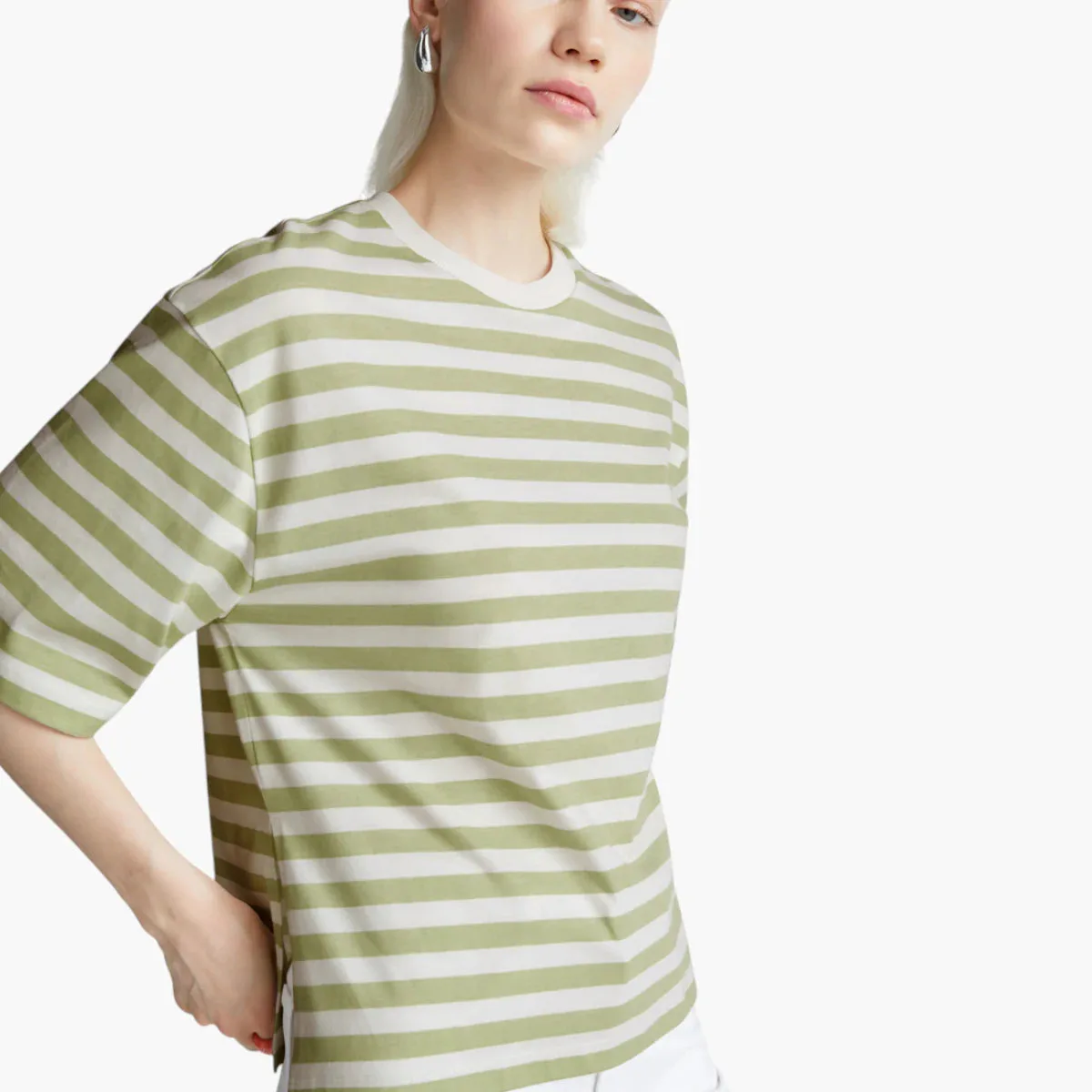 Woman Oversized Striped T-Shirt