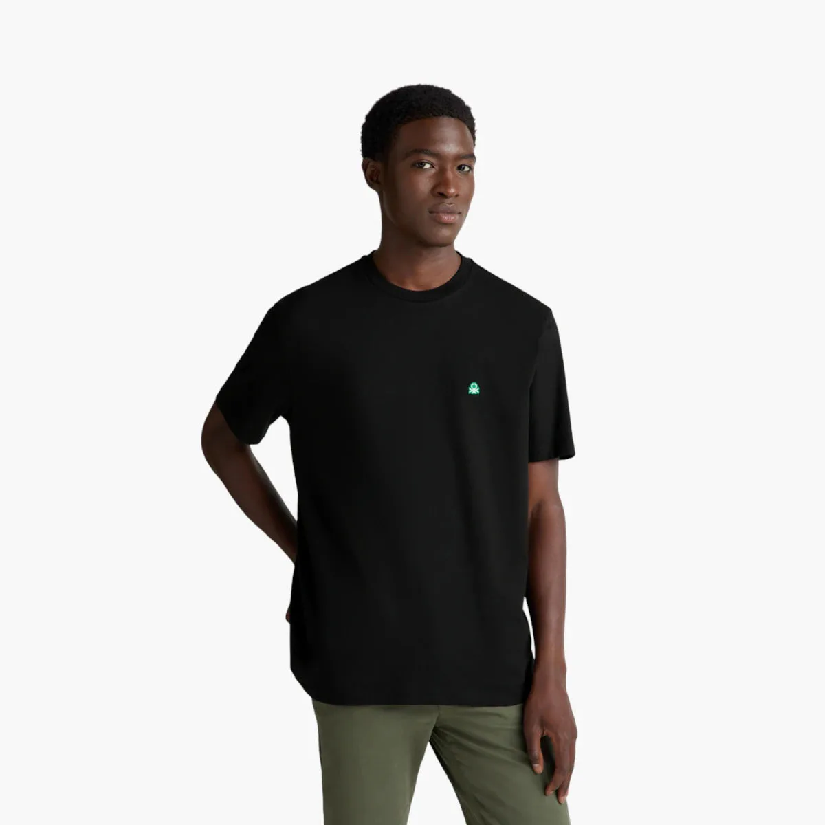 Man Basic Cotton T-Shirt