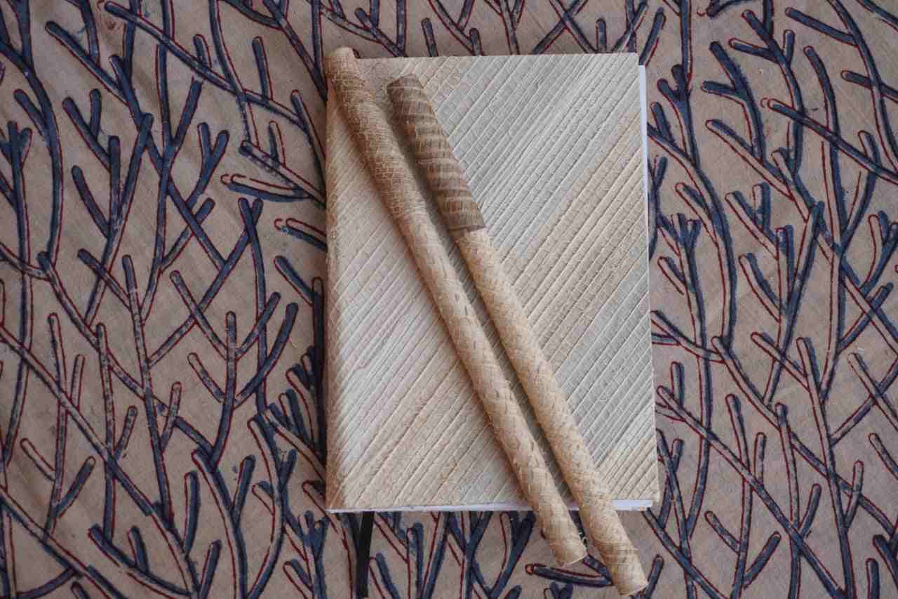 Banana fiber note book and pen