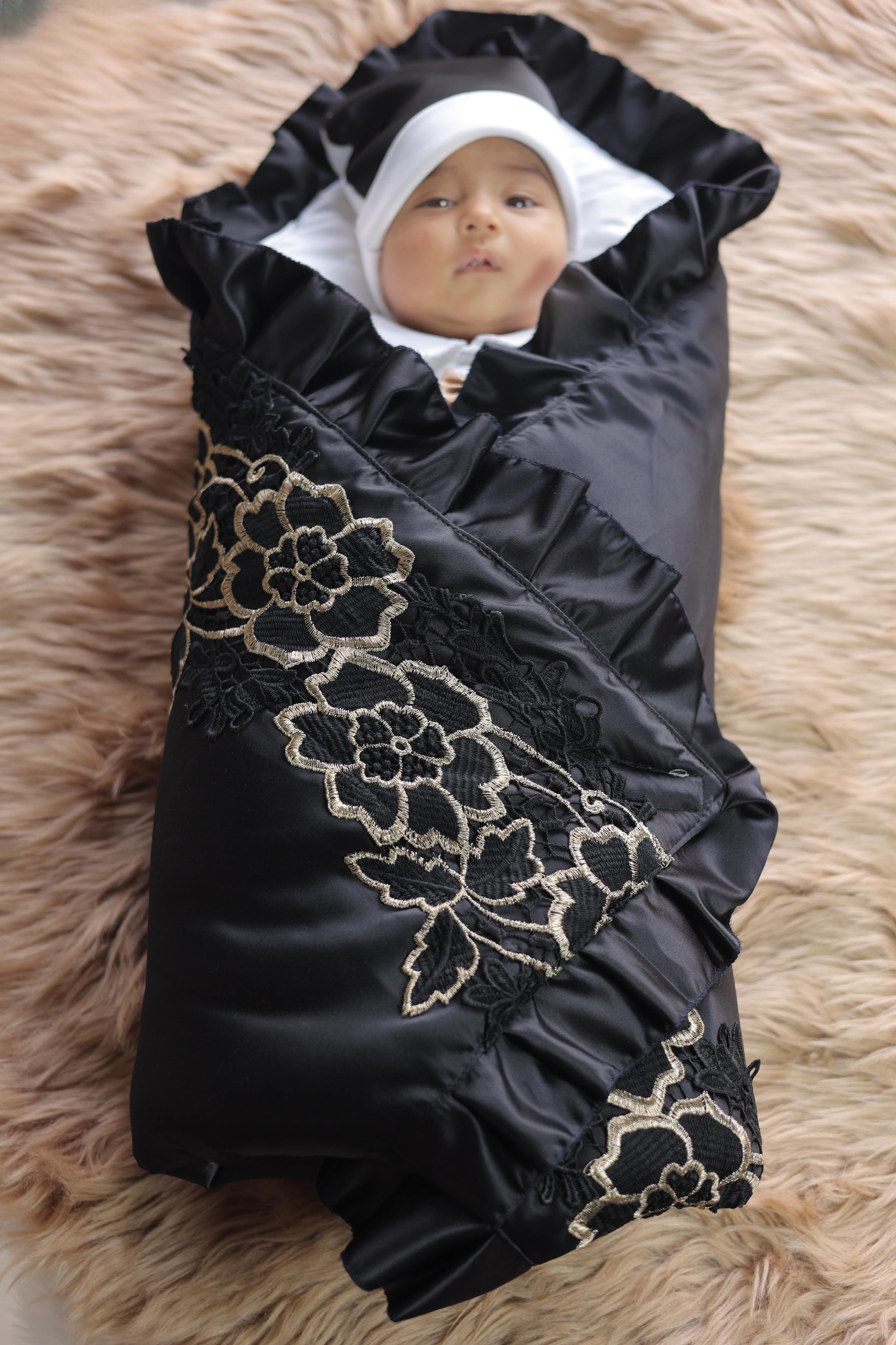 Royal Noir Drape Set