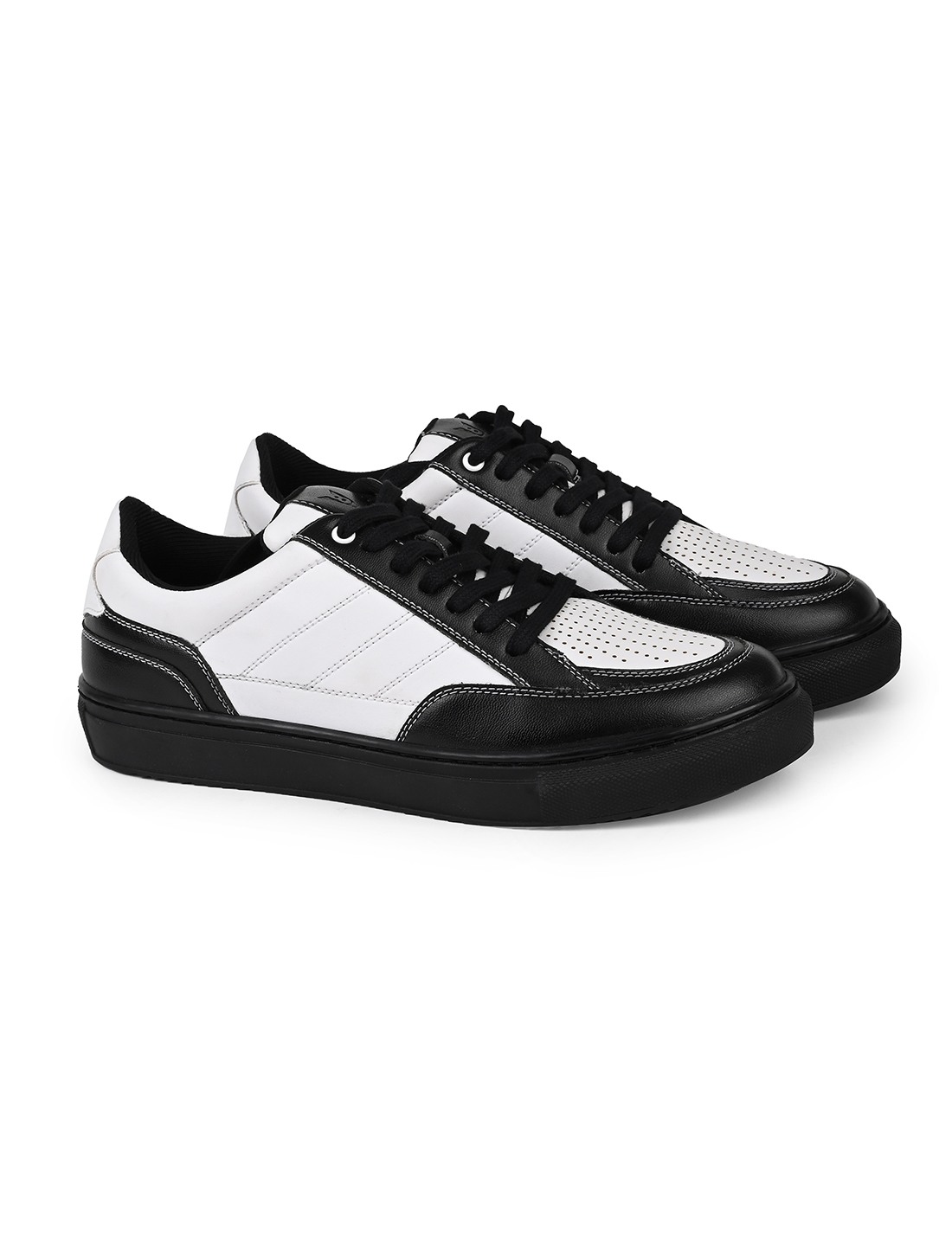 The Groove Black Men Casual Sneaker V8 By Ruosh