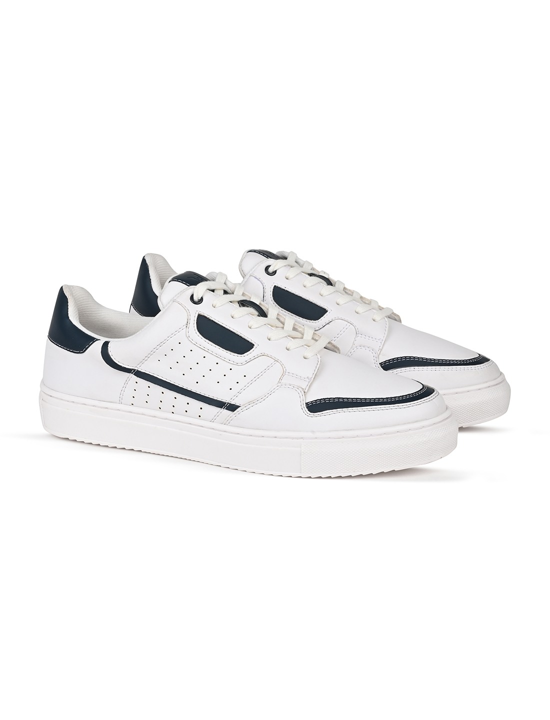 The Aldor White & Navy Men Casual Sneaker V8 By Ruosh