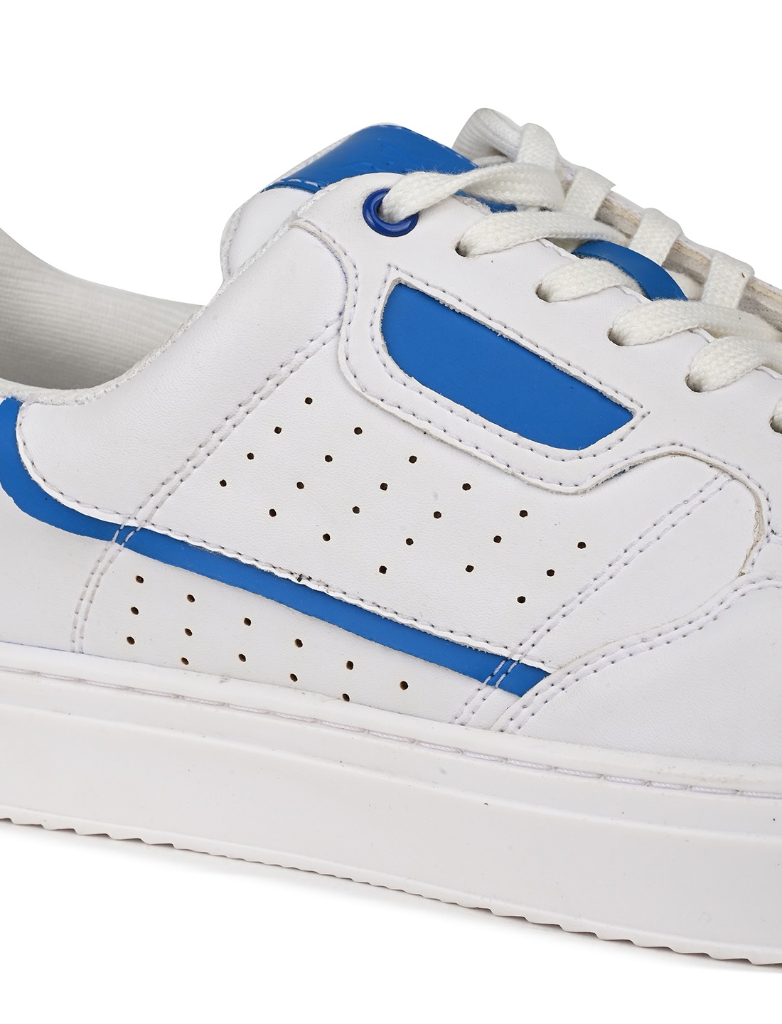The Aldor White & Blue Men Casual Sneaker V8 By Ruosh