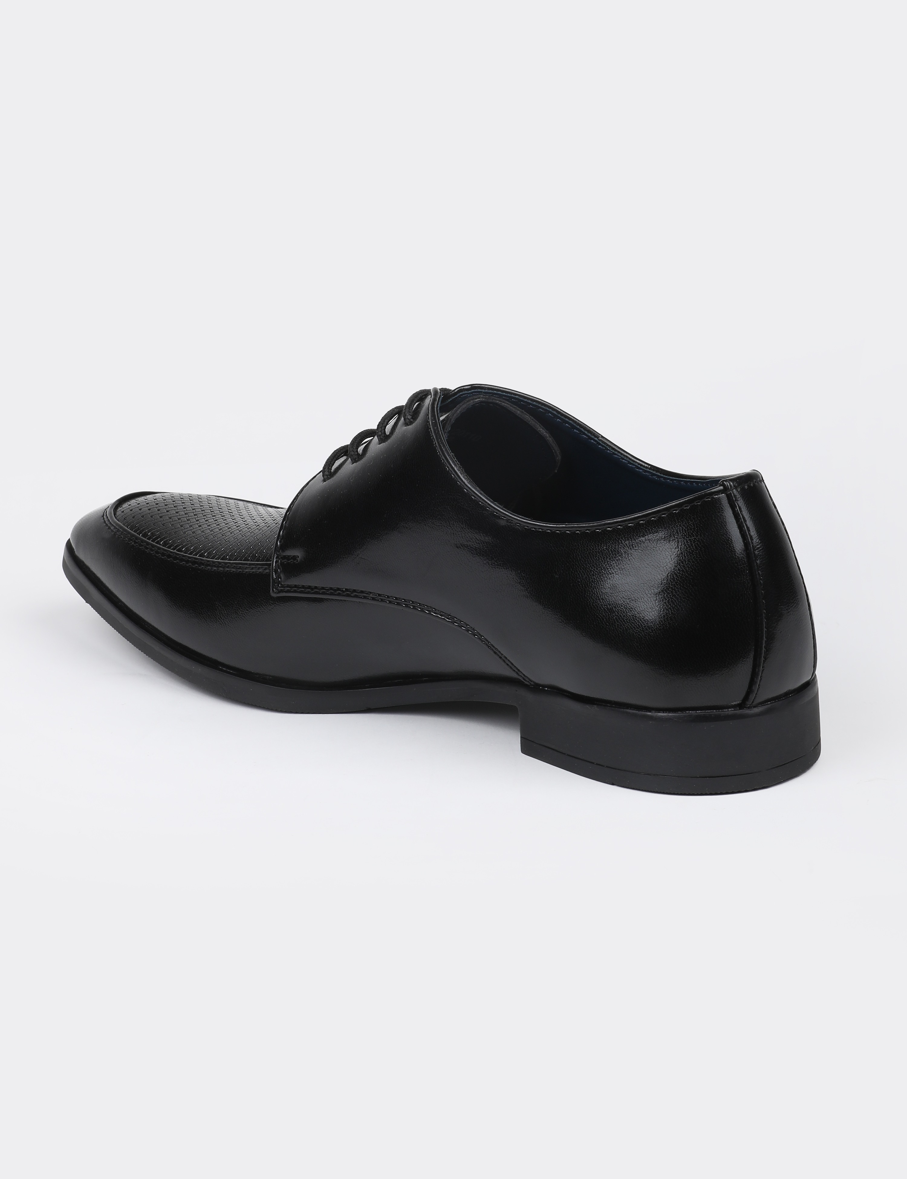 The Aura Black Men Apron Toe Derby V8 By Ruosh