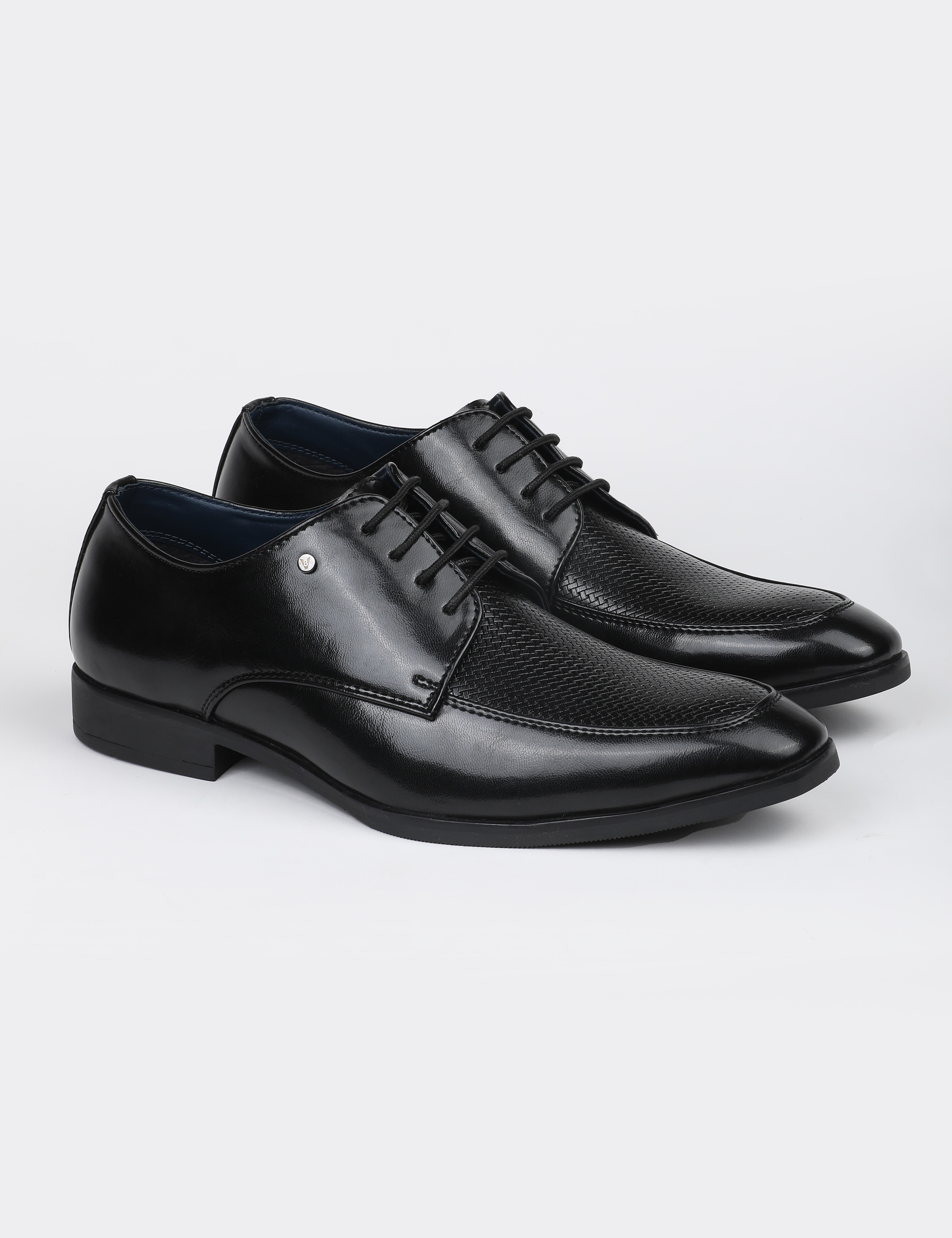 The Aura Black Men Apron Toe Derby V8 By Ruosh