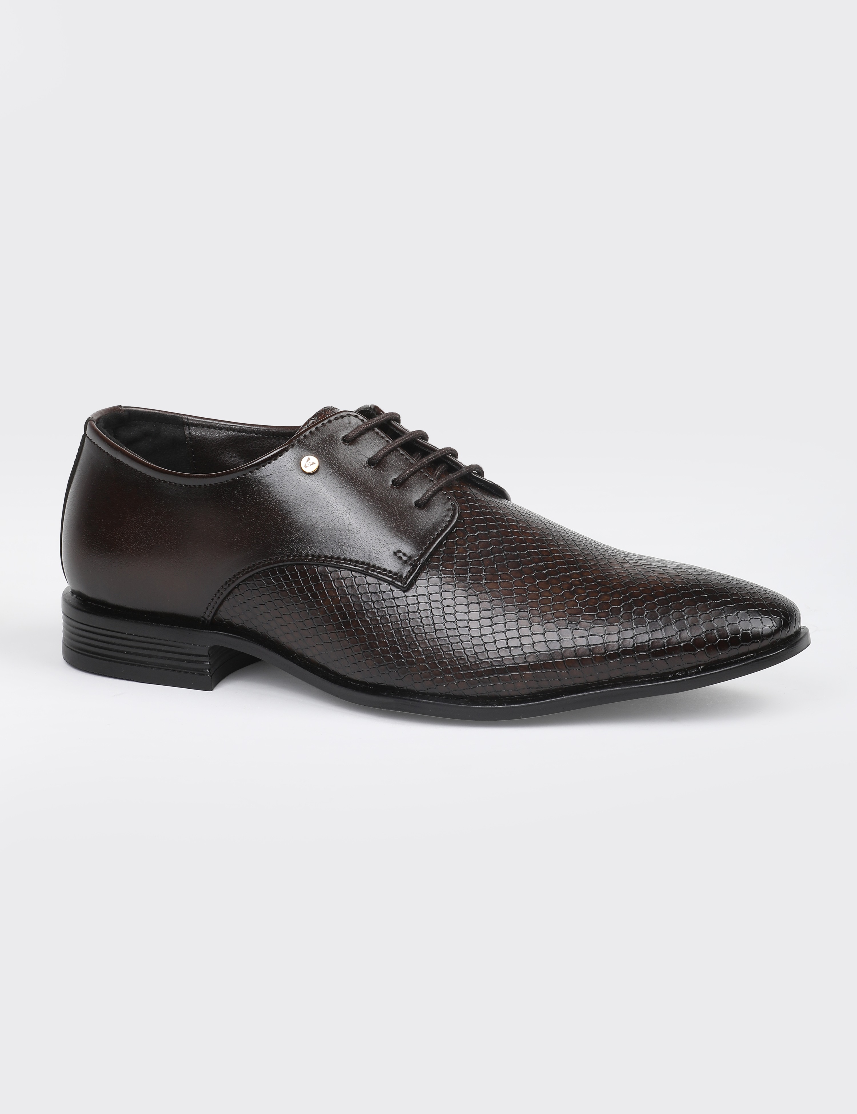 The Jonas Brown Men Textured Derby V8 By Ruosh