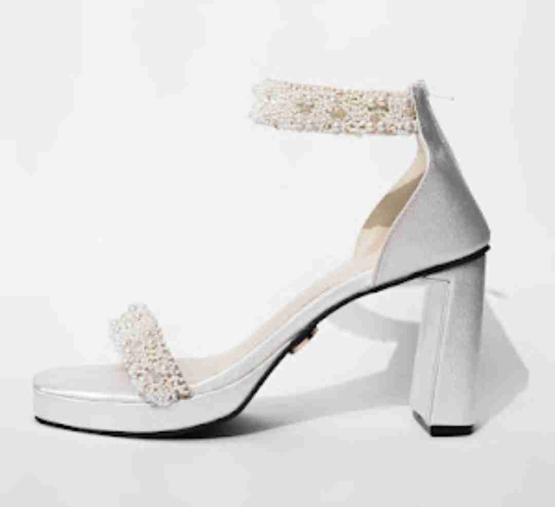 KHUSHI WHITE PEARLS HIGH HEEL