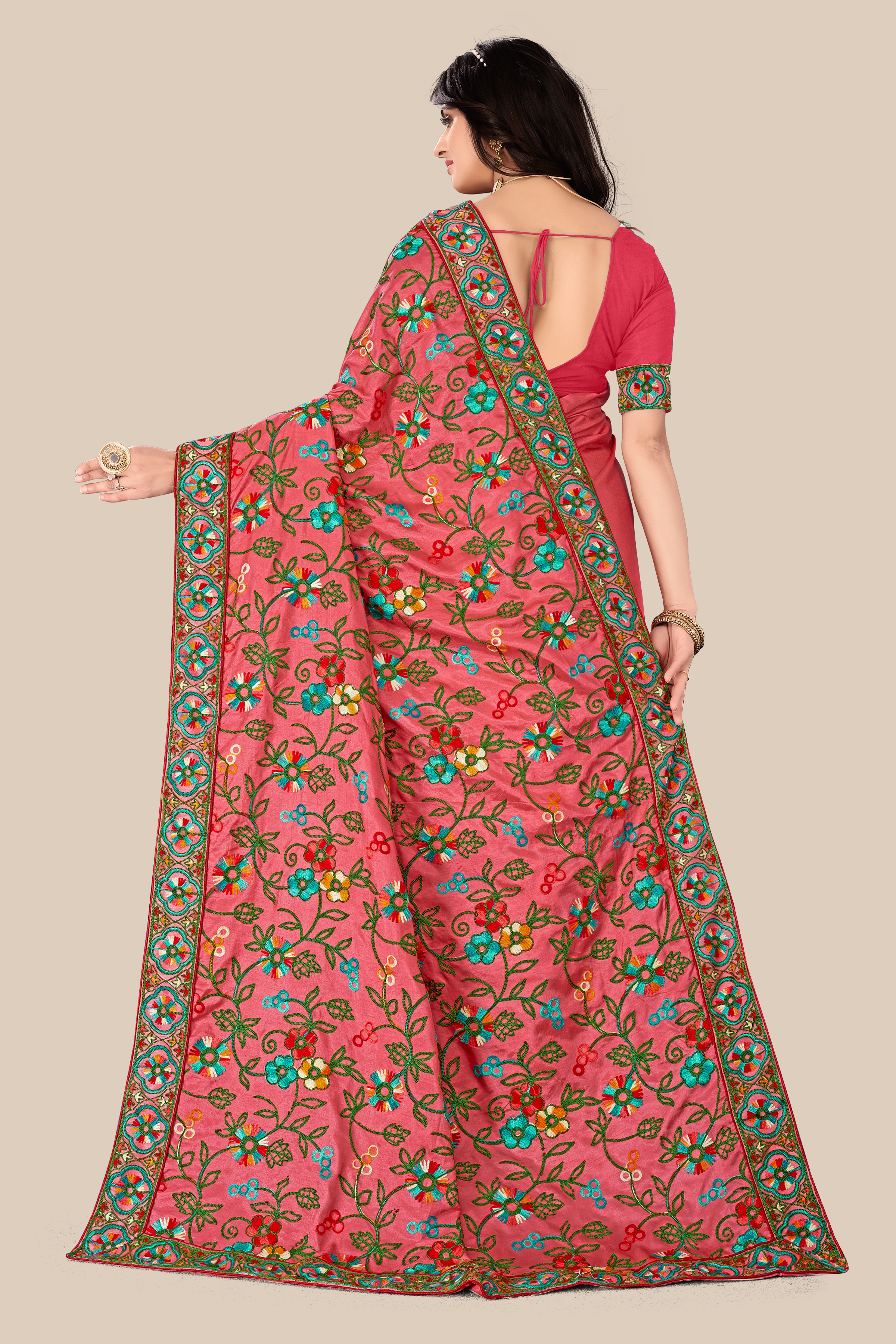 Silk Base Kashmiri Digital Printed Cream Color Saree With Sleeveless Blouse