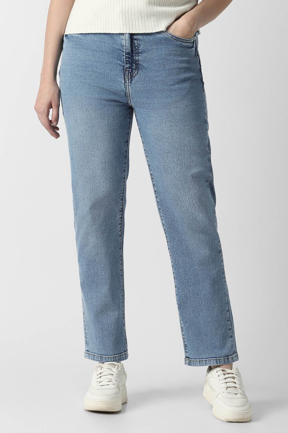 Women Blue Light Wash Jeans
