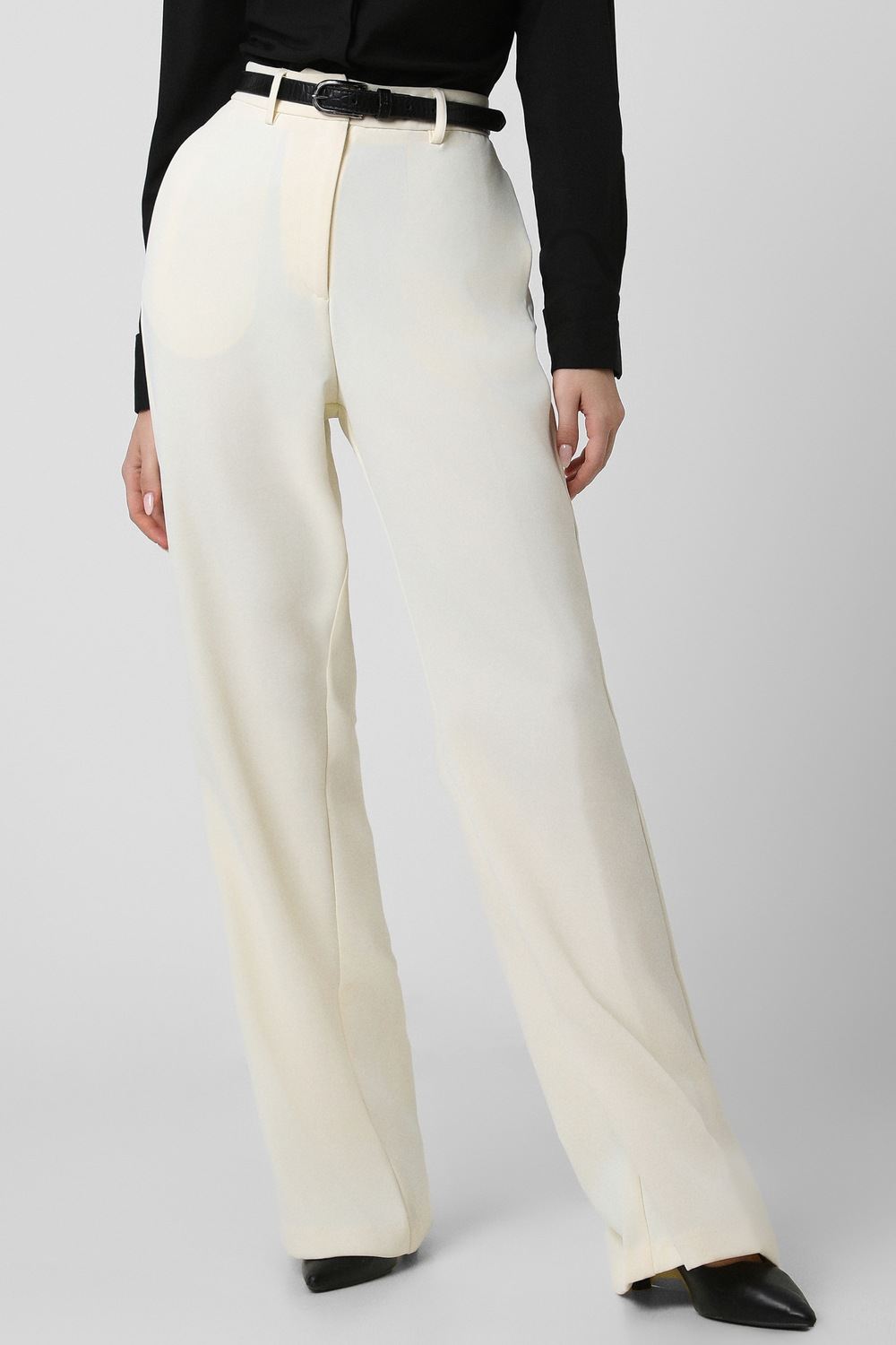 Women Beige Solid Party Regular Fit Trousers