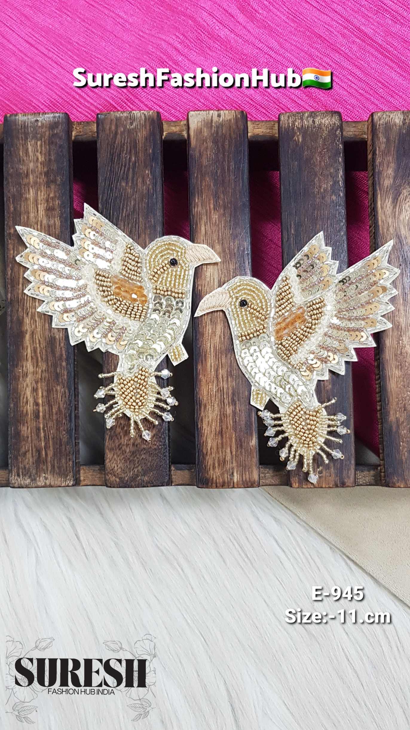 Right Facing Light Matt Multicolor Bird Patch – E-945