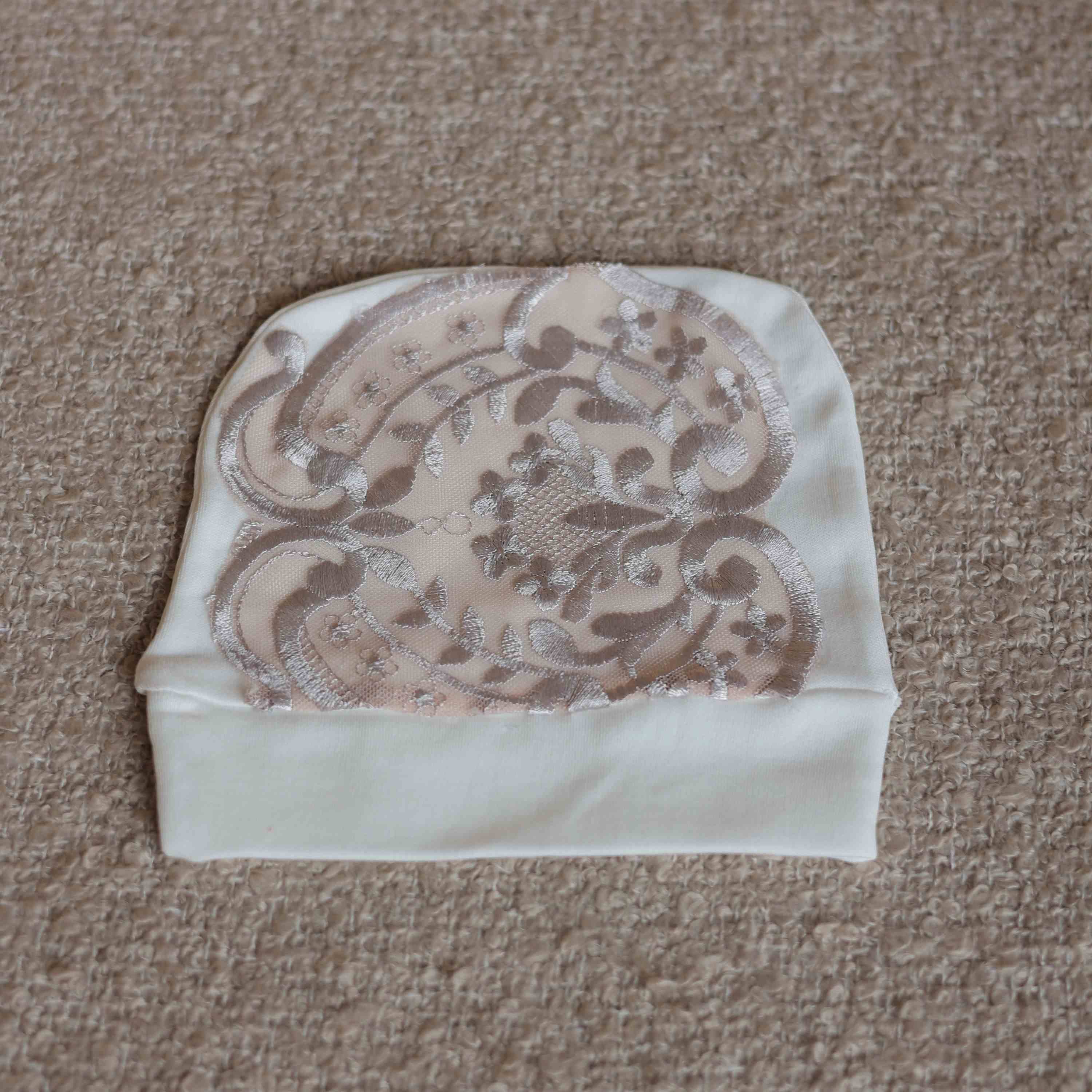 Luxe SnuggleBloom Baby Drape