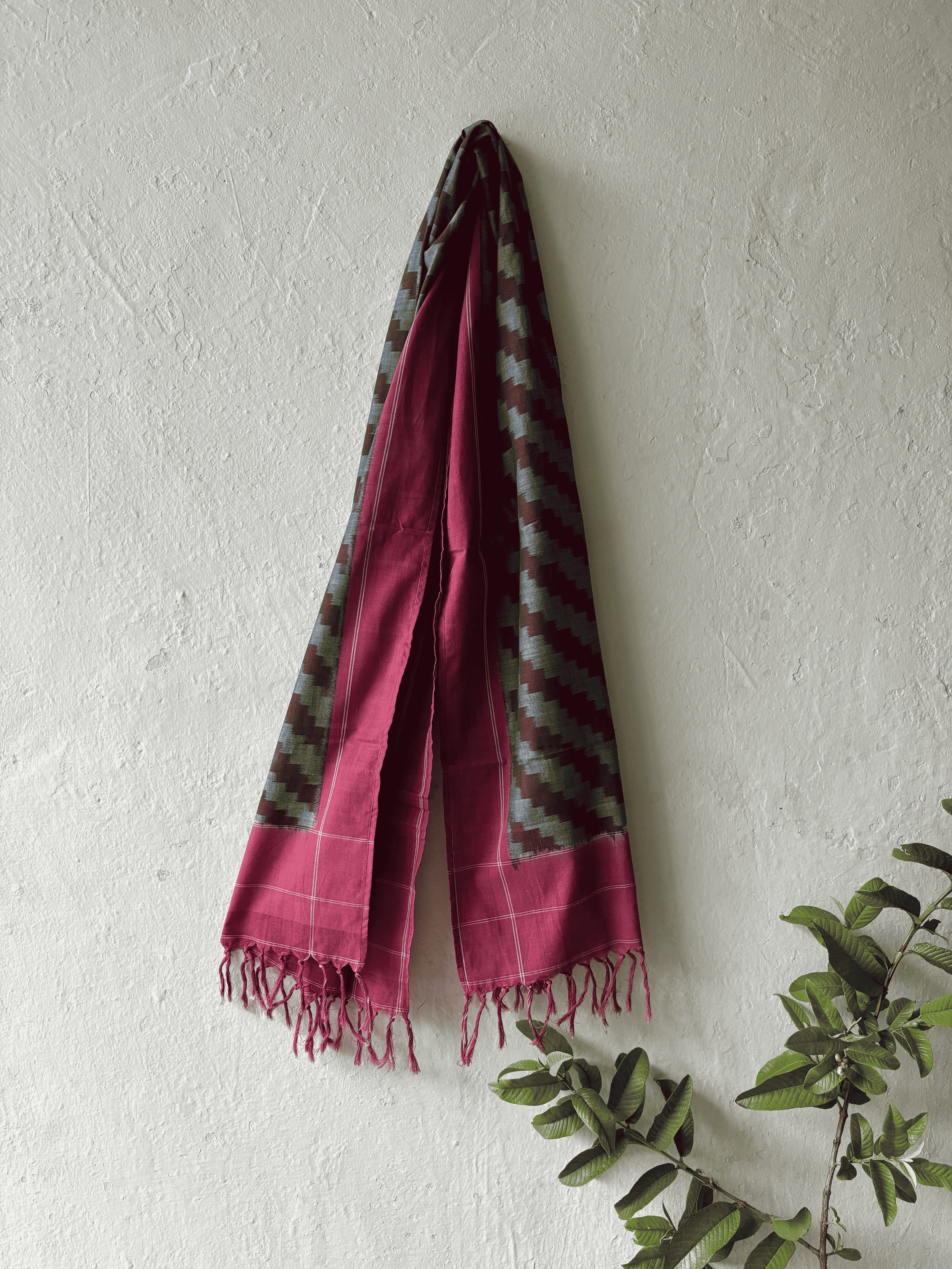 Naatural Dyes Diagonals Ikat Stole
