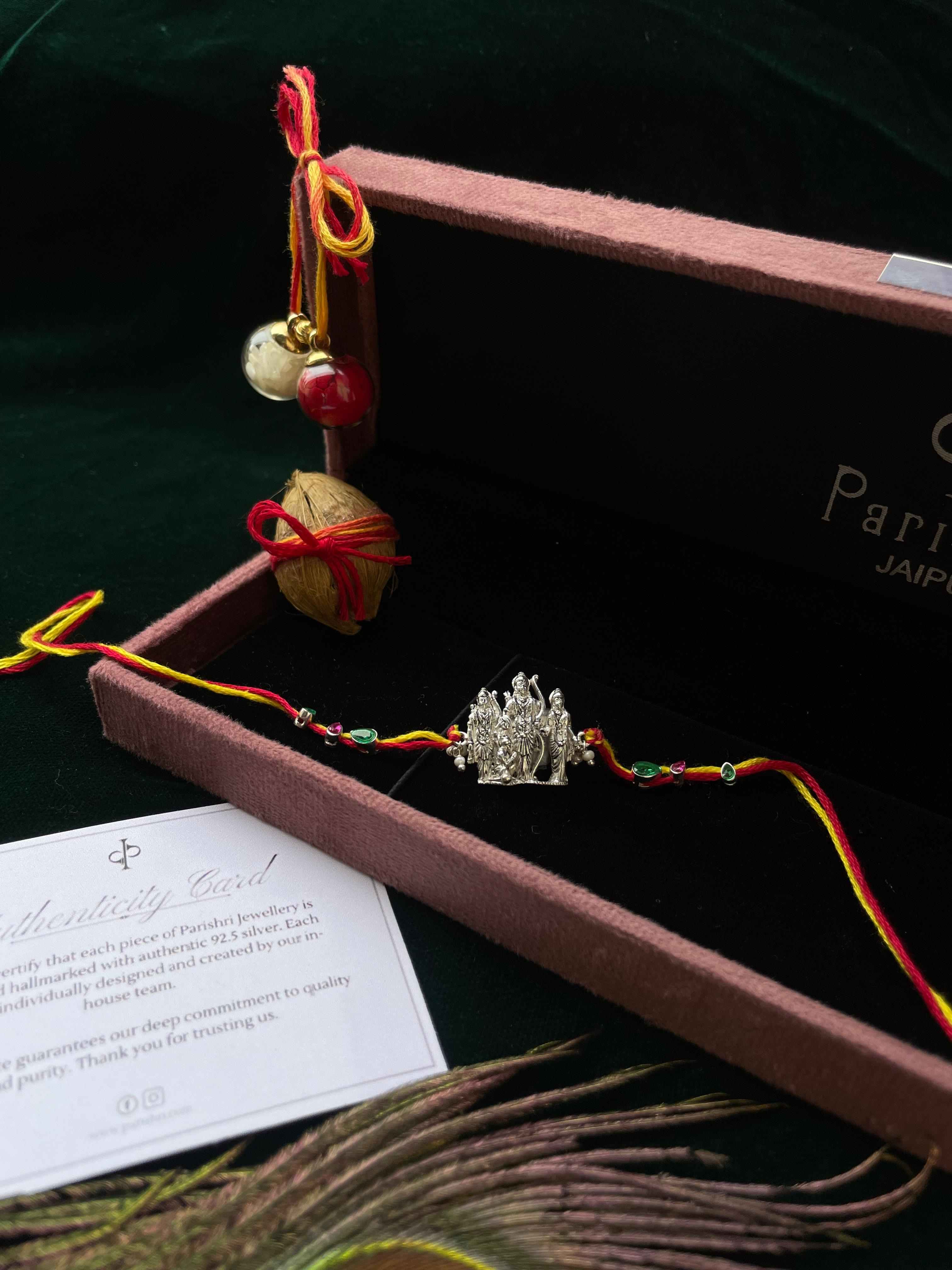 Ram Pariwar Rakhi In Silver
