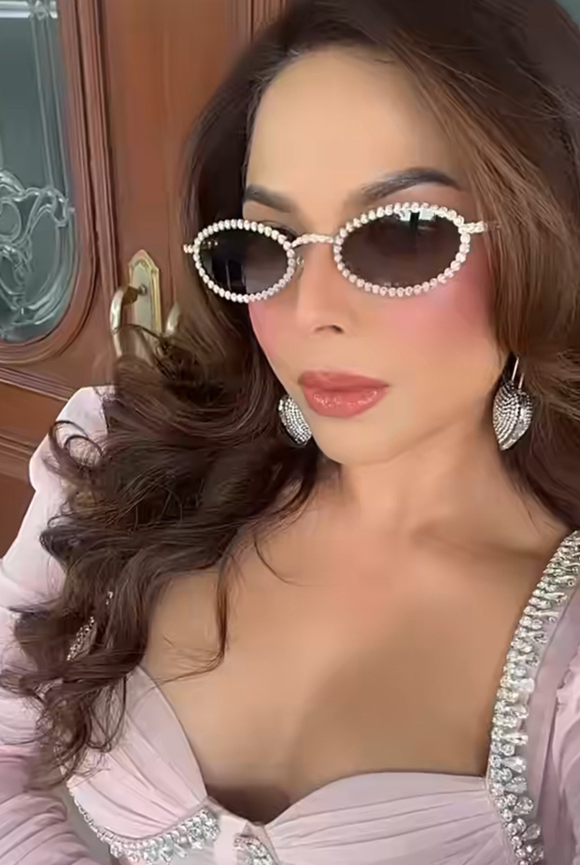 SUNGLASSES