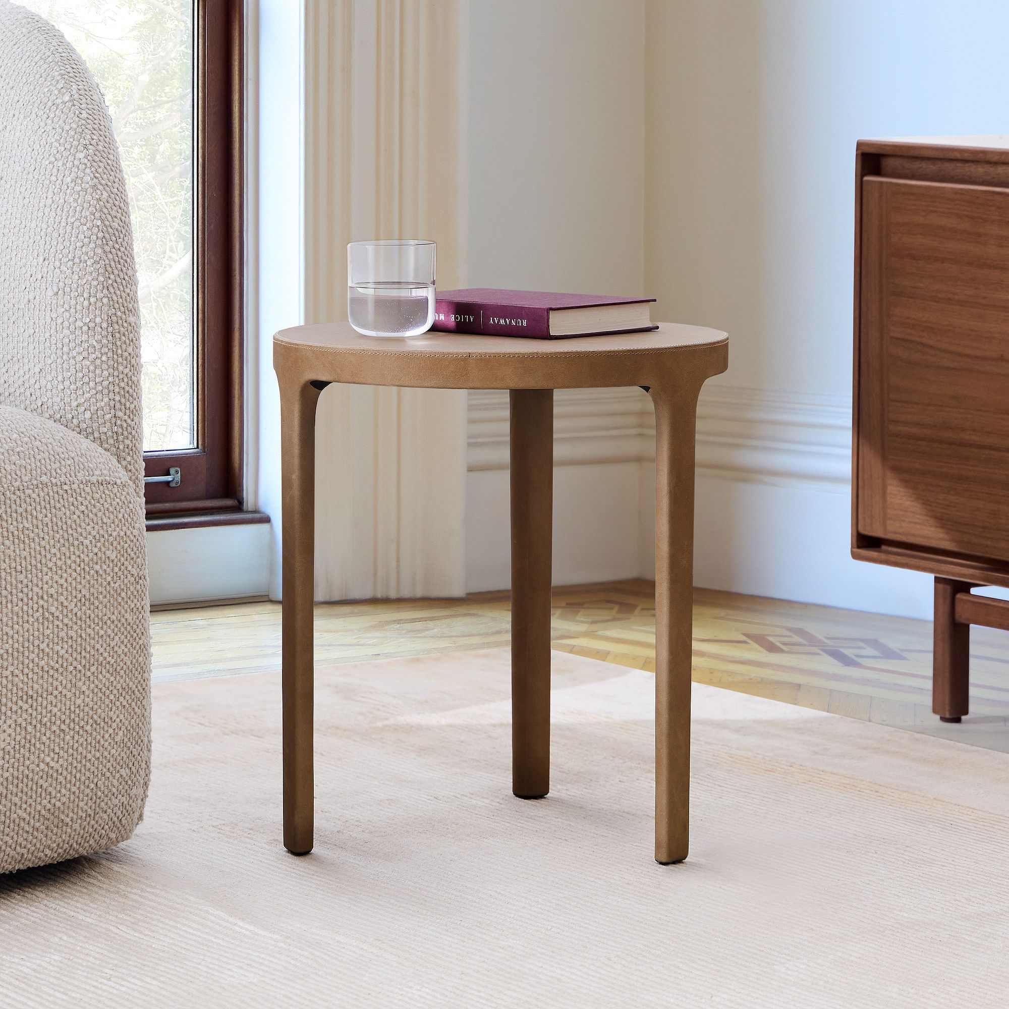 Dolores Leather Side Table (16")