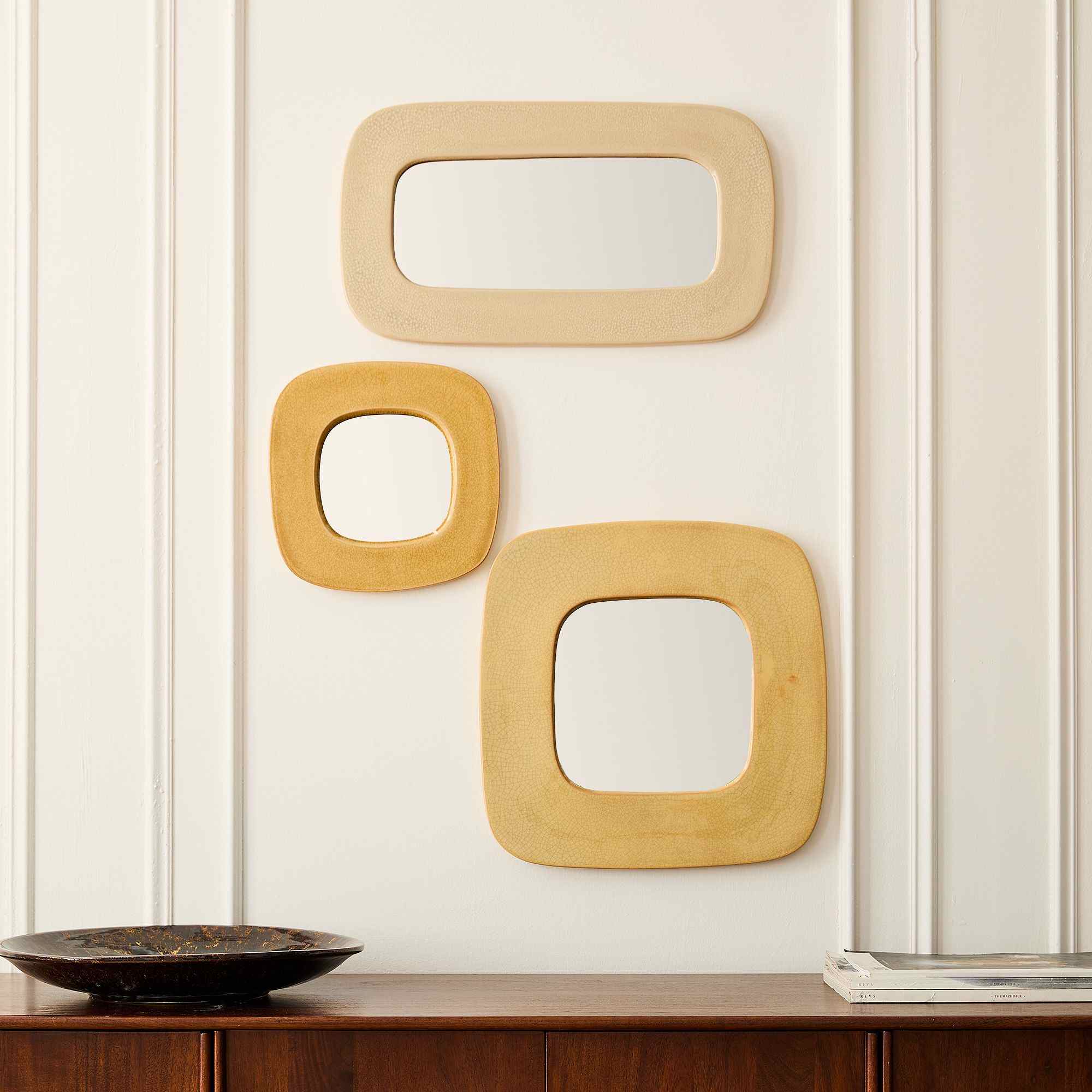 Isa Ceramic Wall Mirrors