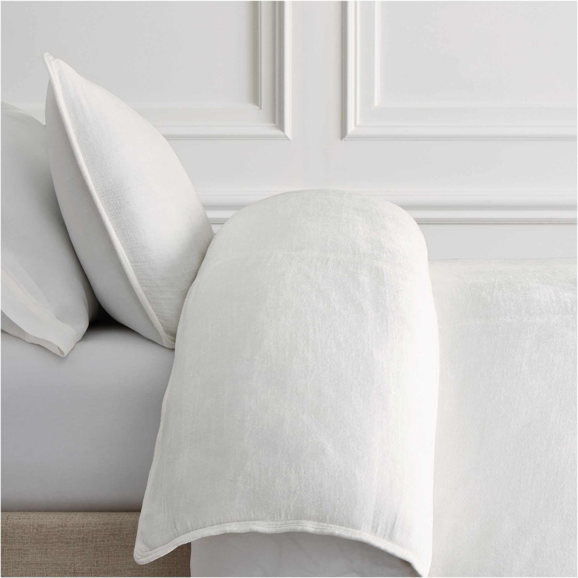 Chenille Duvet Cover & Shams