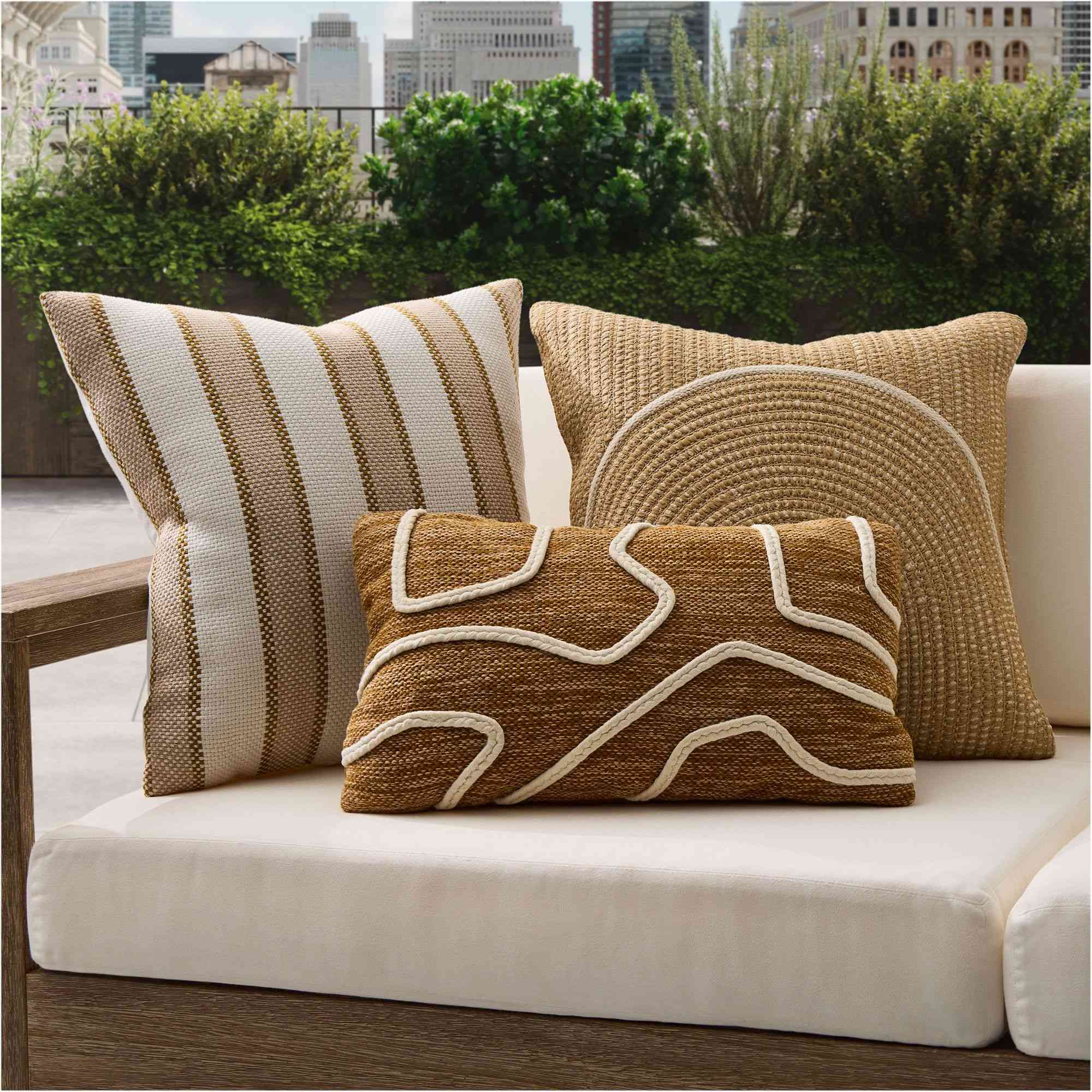 Outdoor Abstract Roping Pillow