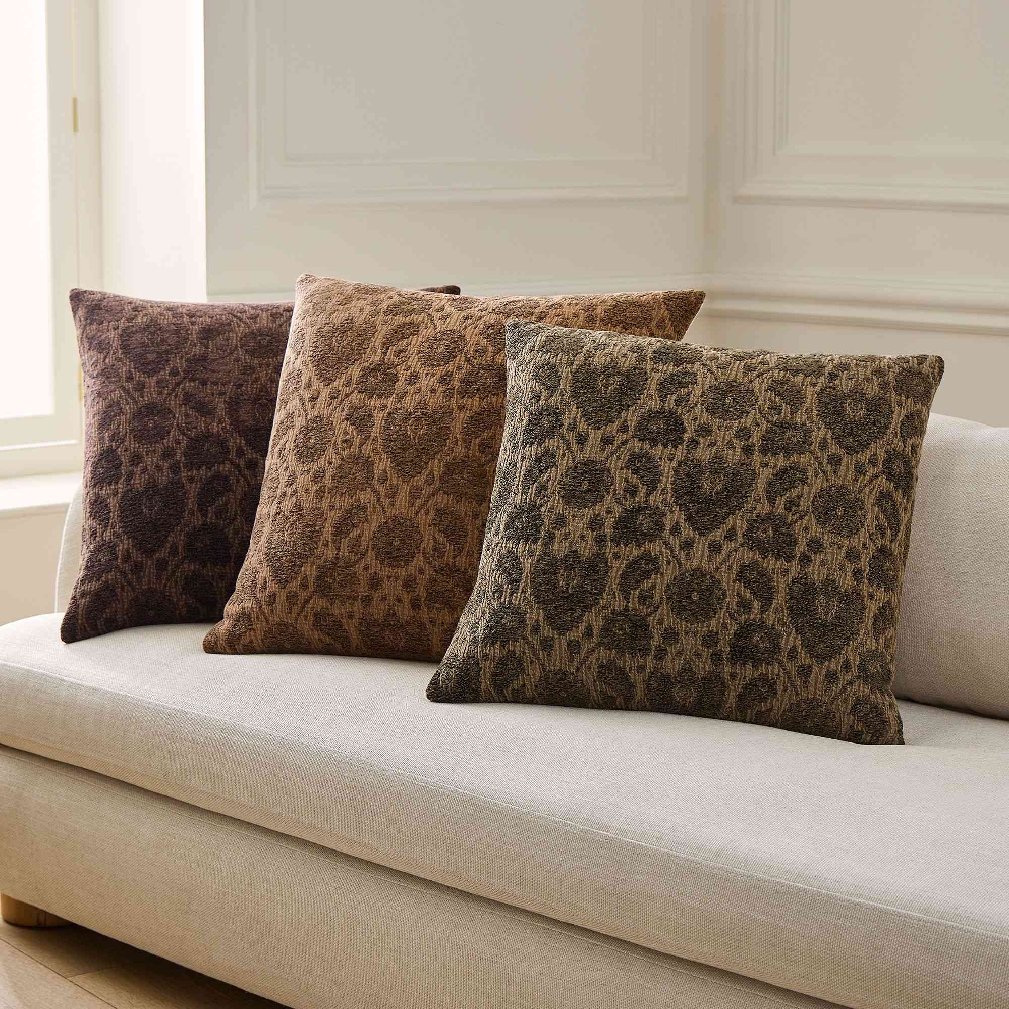 west elm | Chenille Jacquard Paisley PC24x24Camel CL