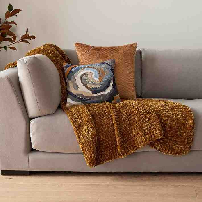 Chunky Luxury Chenille Throw