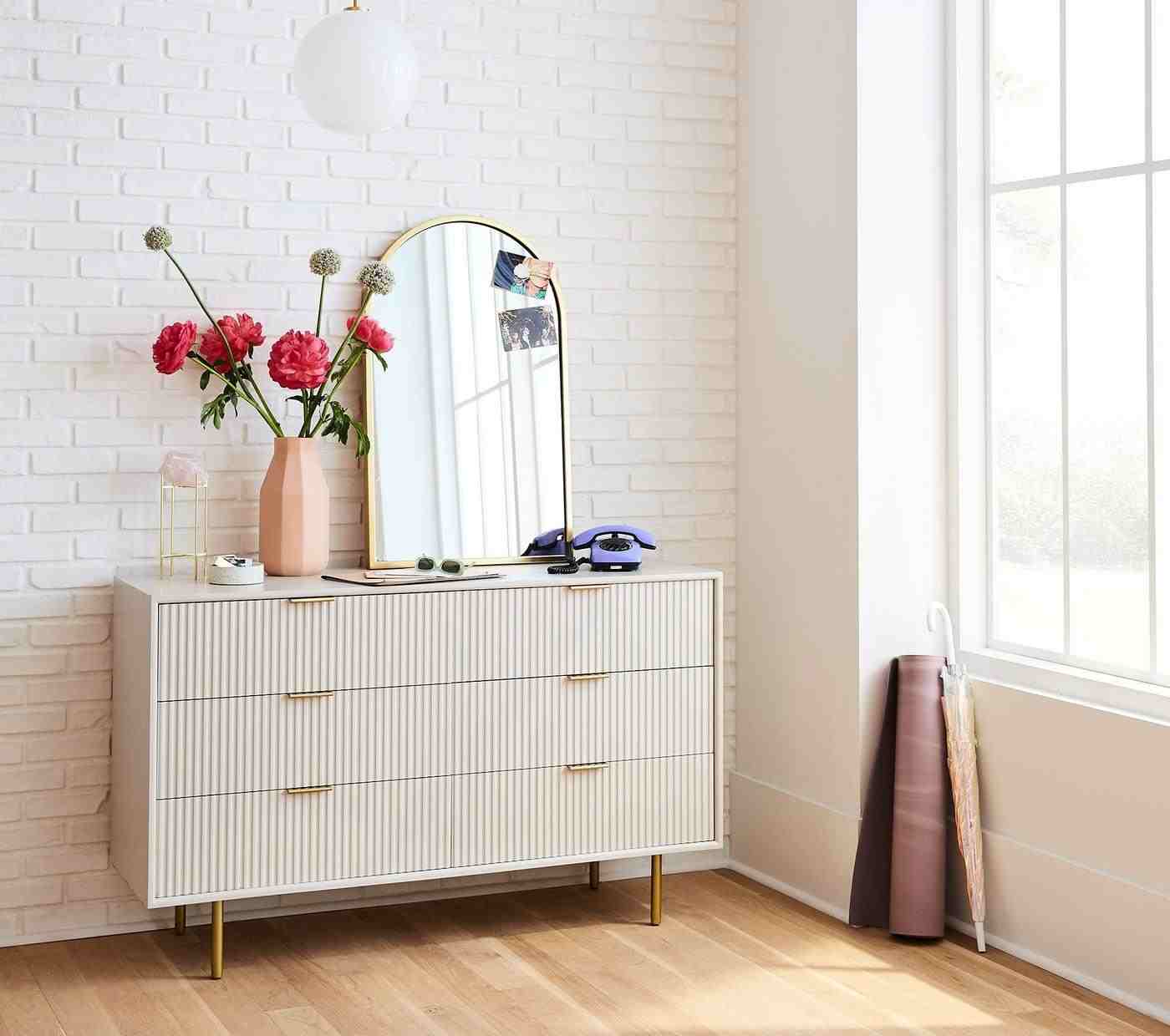 Quinn Lacquer 6-Drawer Dresser - Haze/Antique Brass