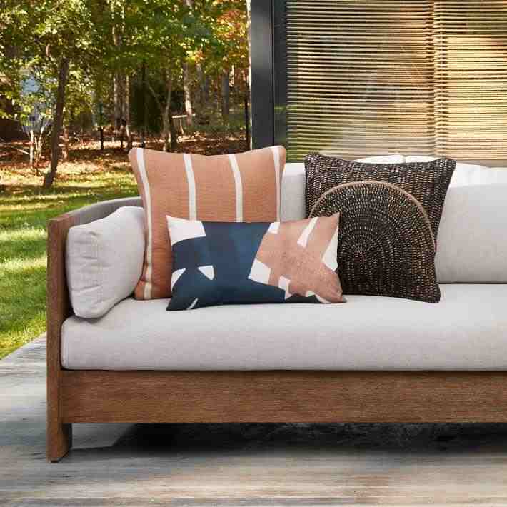 Outdoor Woven Arches Pillow Cover