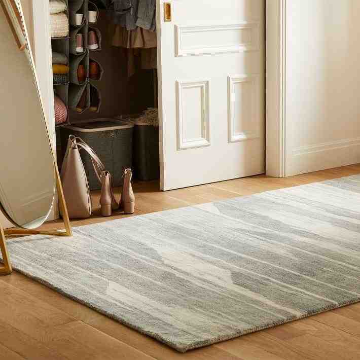 Taza Premium Polyster Hand Crafted Rug