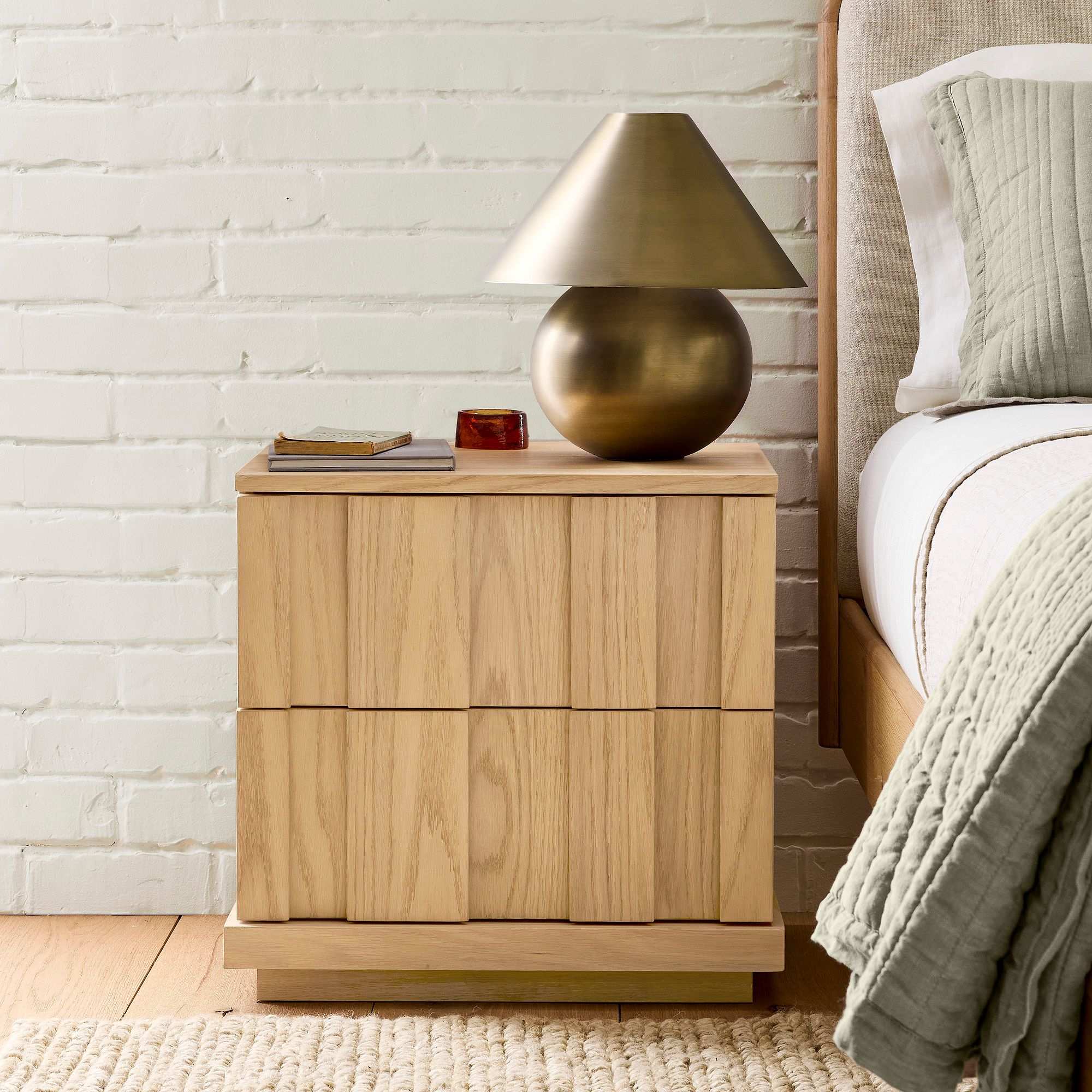 Berkely Nightstand (24")