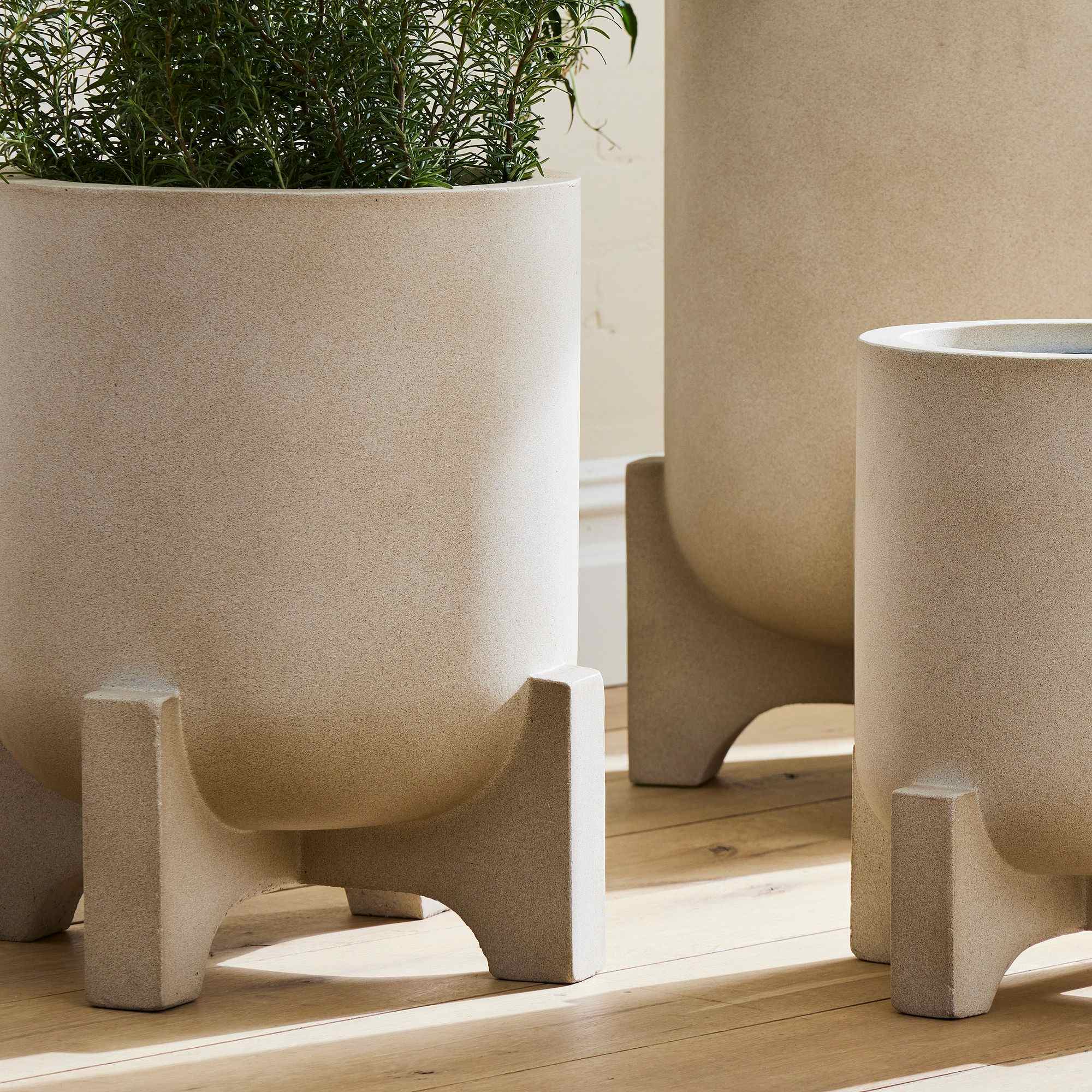 Cady Cradled Ficonstone Indoor/Outdoor Planters