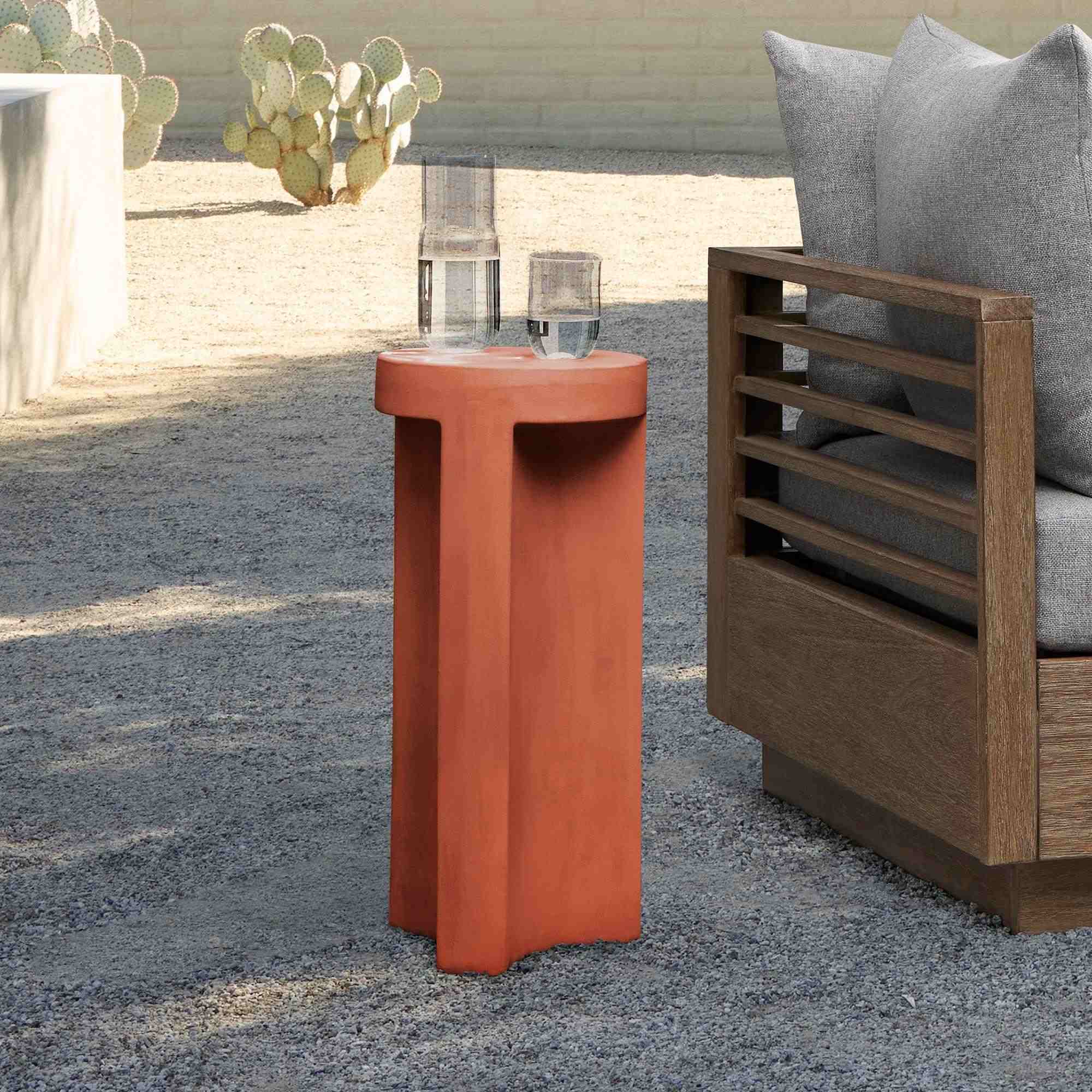 Essie Indoor/Outdoor Drink Table (10")